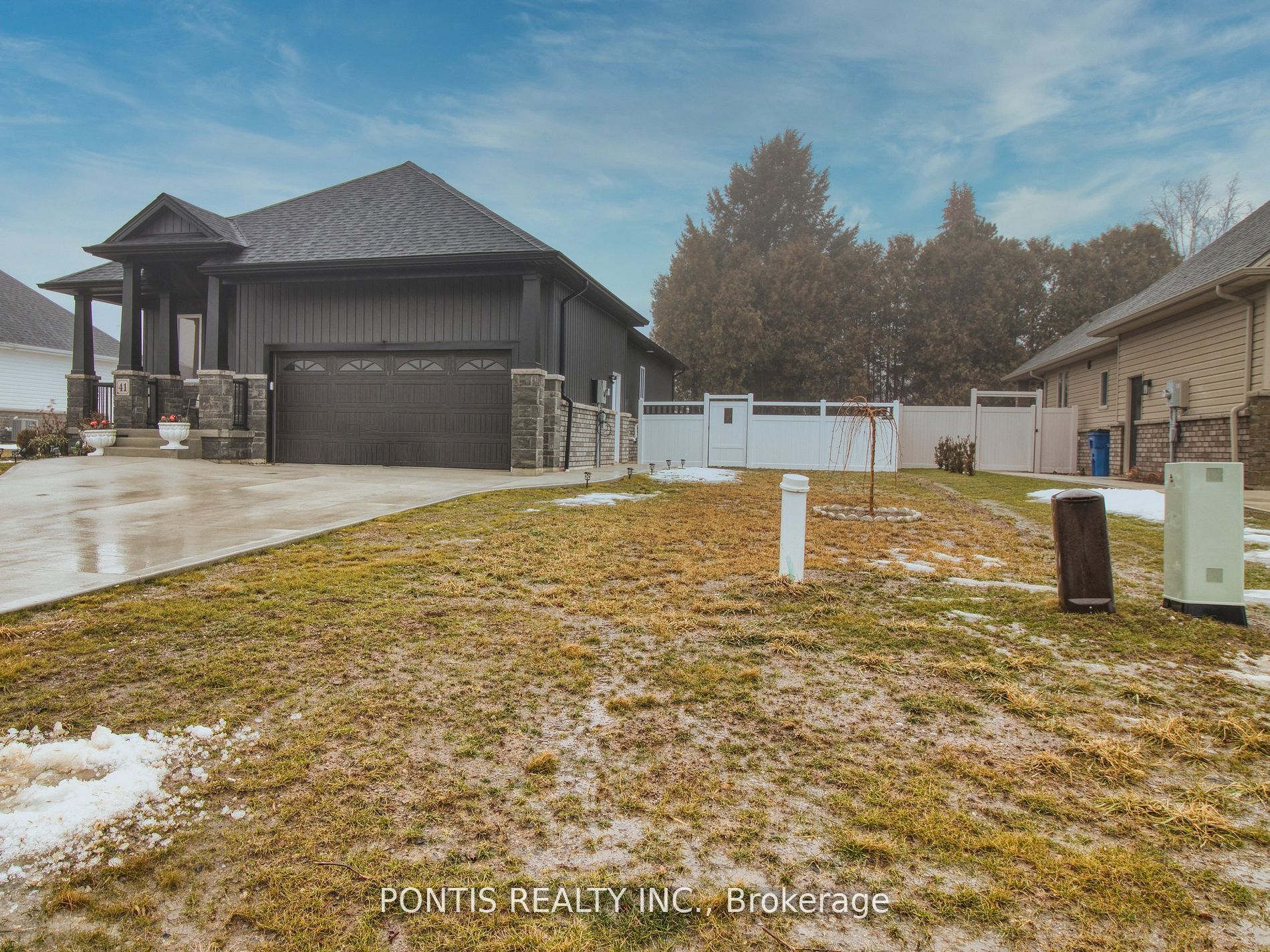 41 Sleepy Meadow Drive Property Photo 3