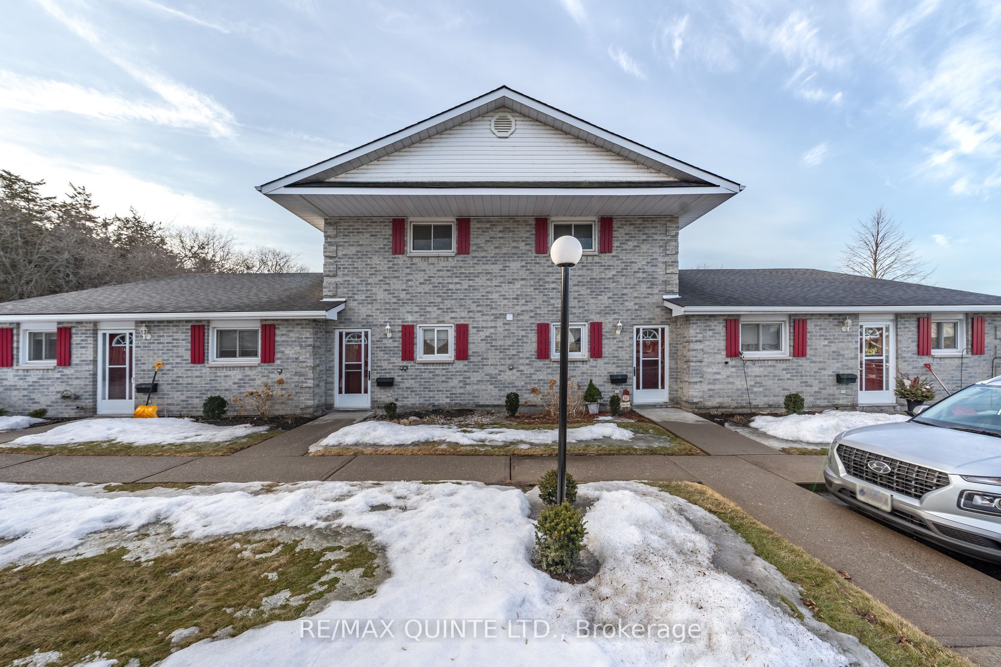 73 Lywood St Property Photo