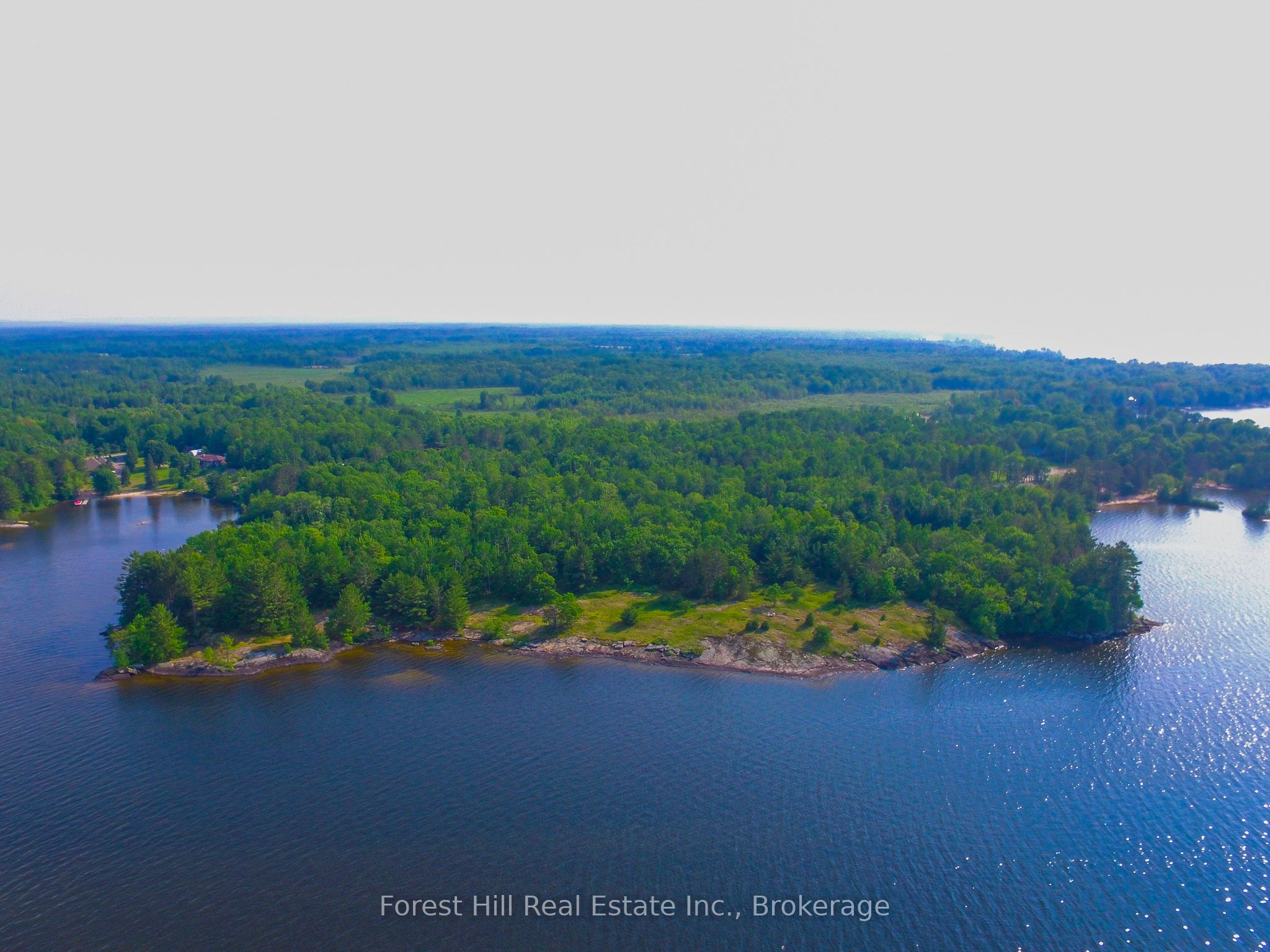 672 Tillicum Bay Rd Property Photo