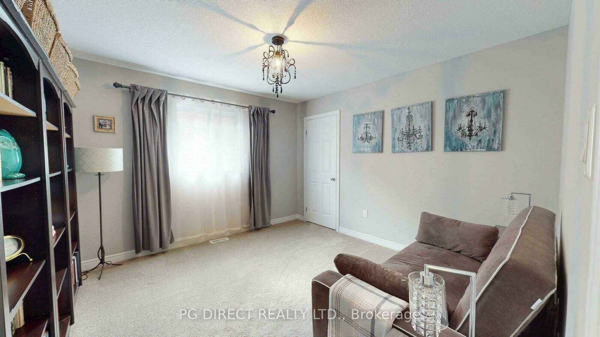 111 Ambrous Crescent Property Photo 10