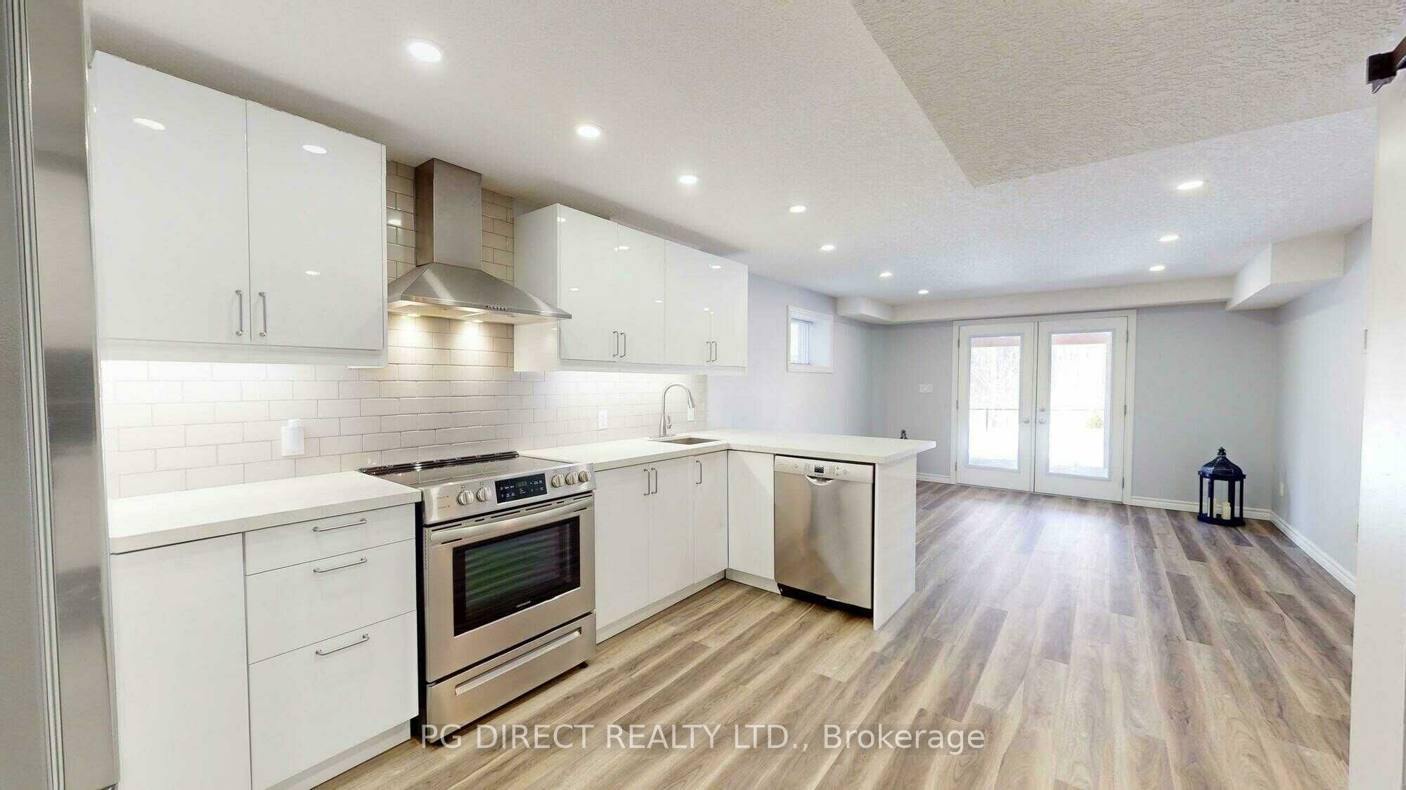 111 Ambrous Crescent Property Photo 13