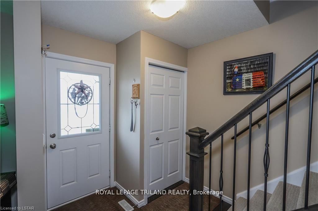 #105 - 2635 Bateman Trail Property Photo 3