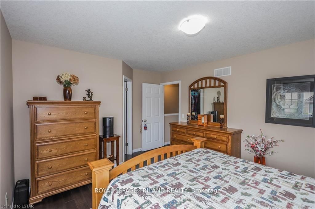 #105 - 2635 Bateman Trail Property Photo 18