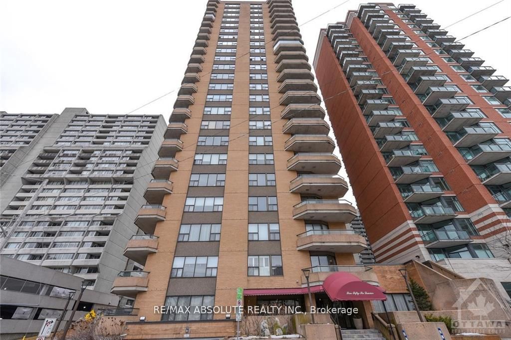 556 Laurier Ave W Property Photo