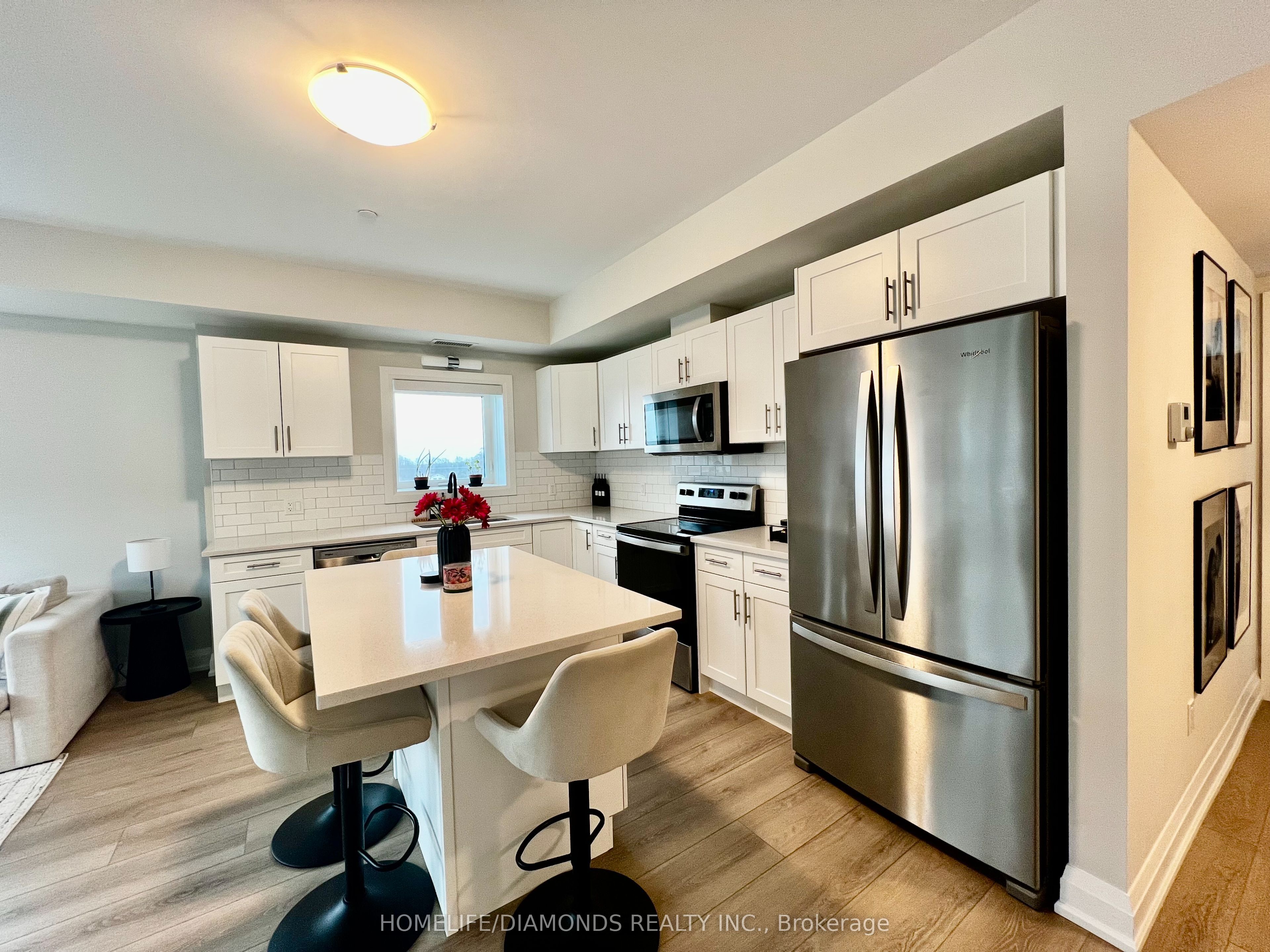 #304 - 118 Summersides Boulevard Property Photo 7