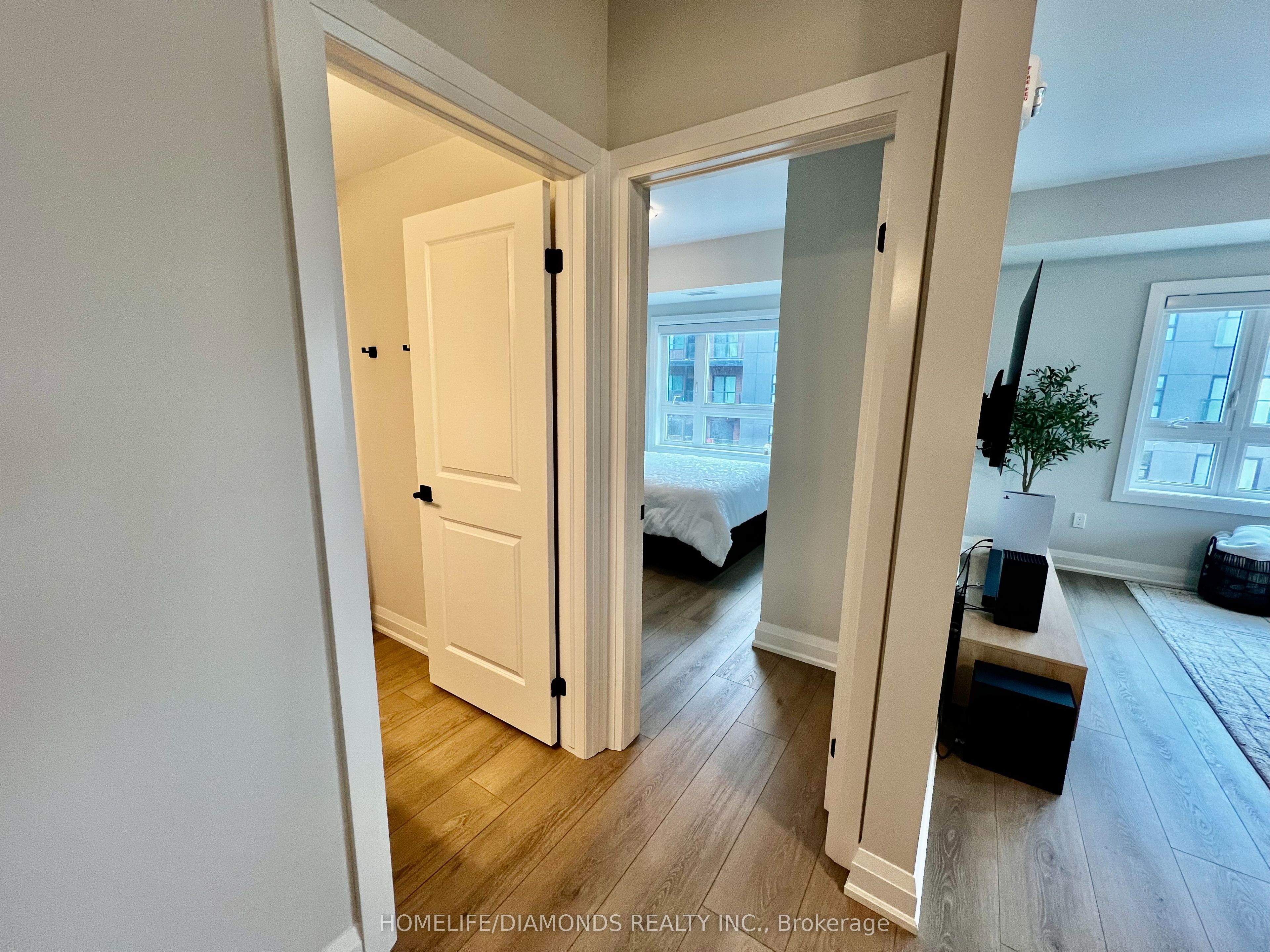 #304 - 118 Summersides Boulevard Property Photo 8