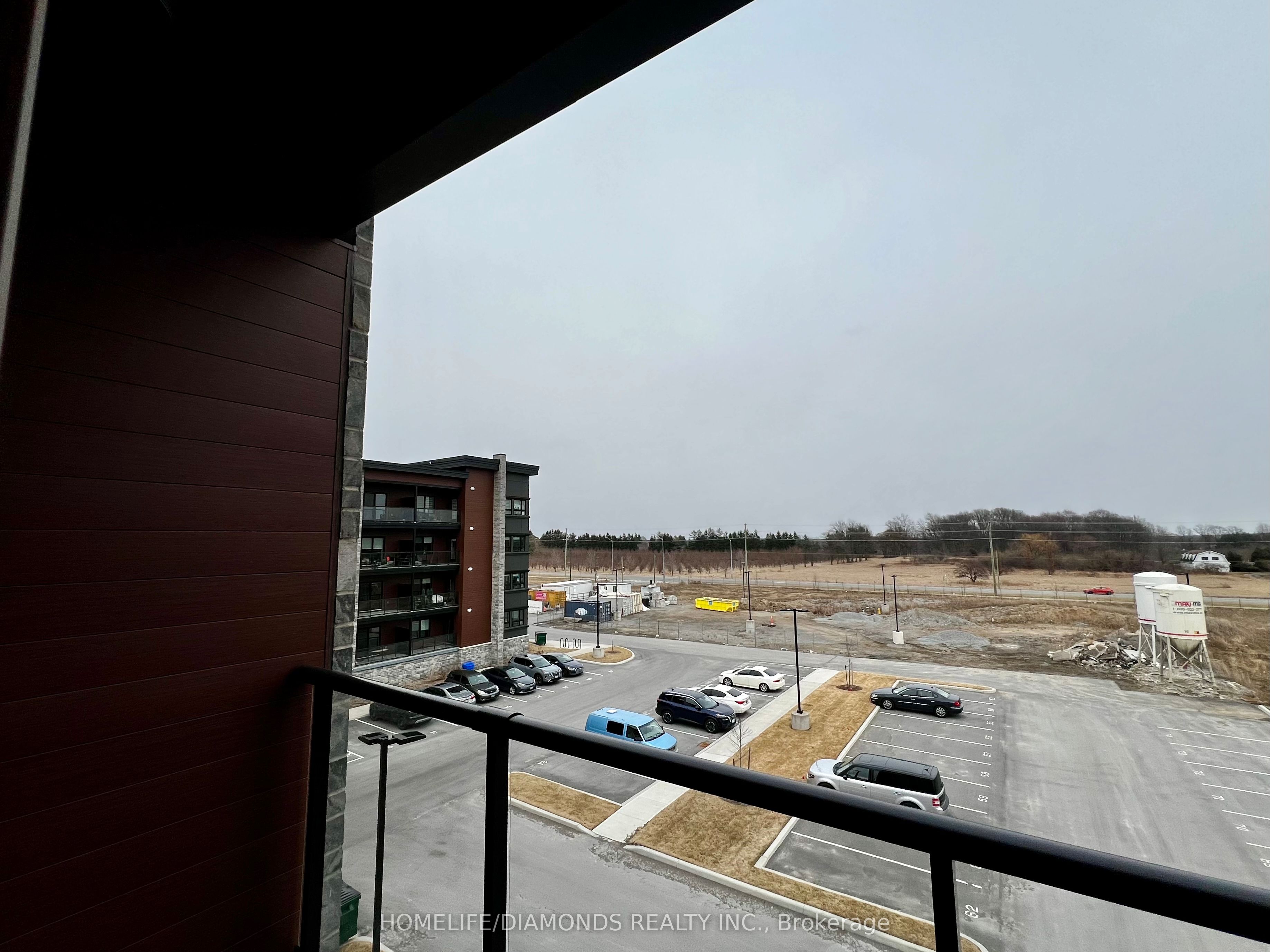 #304 - 118 Summersides Boulevard Property Photo 17