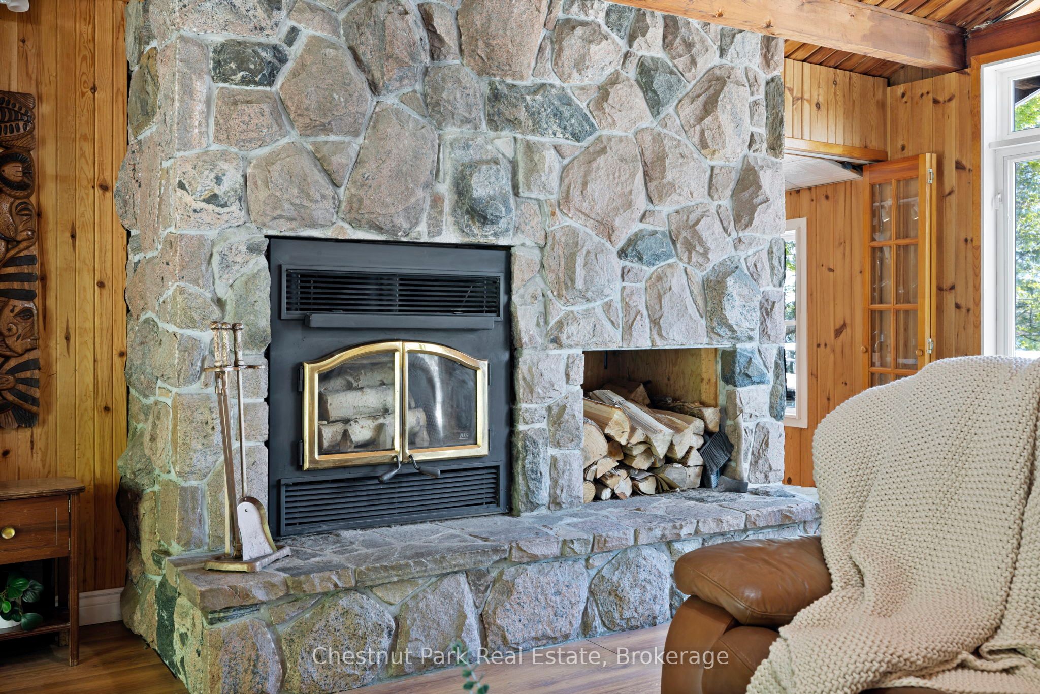1260 Winders Bay Road Property Photo 12