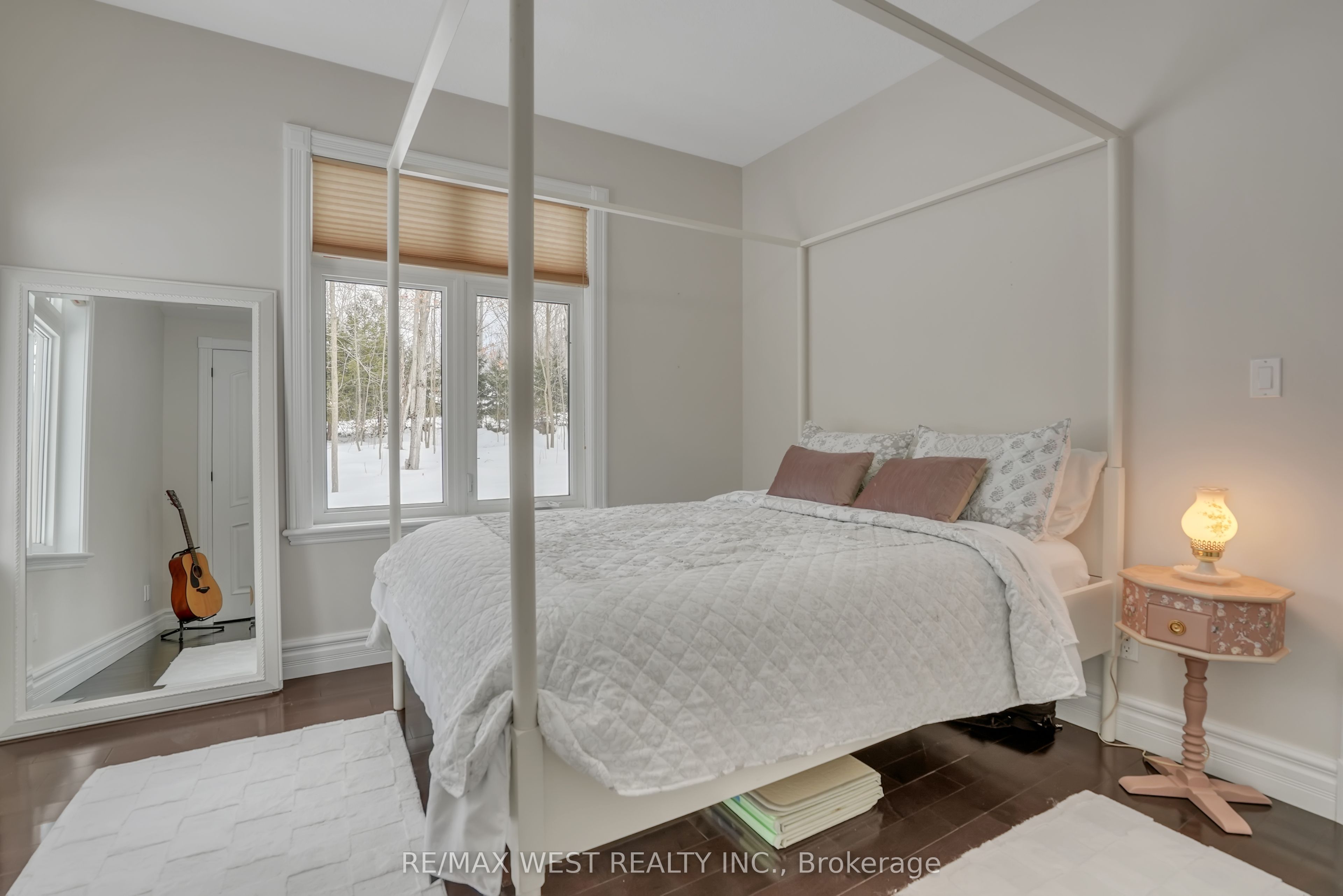 414498 Baseline Road Property Photo 18