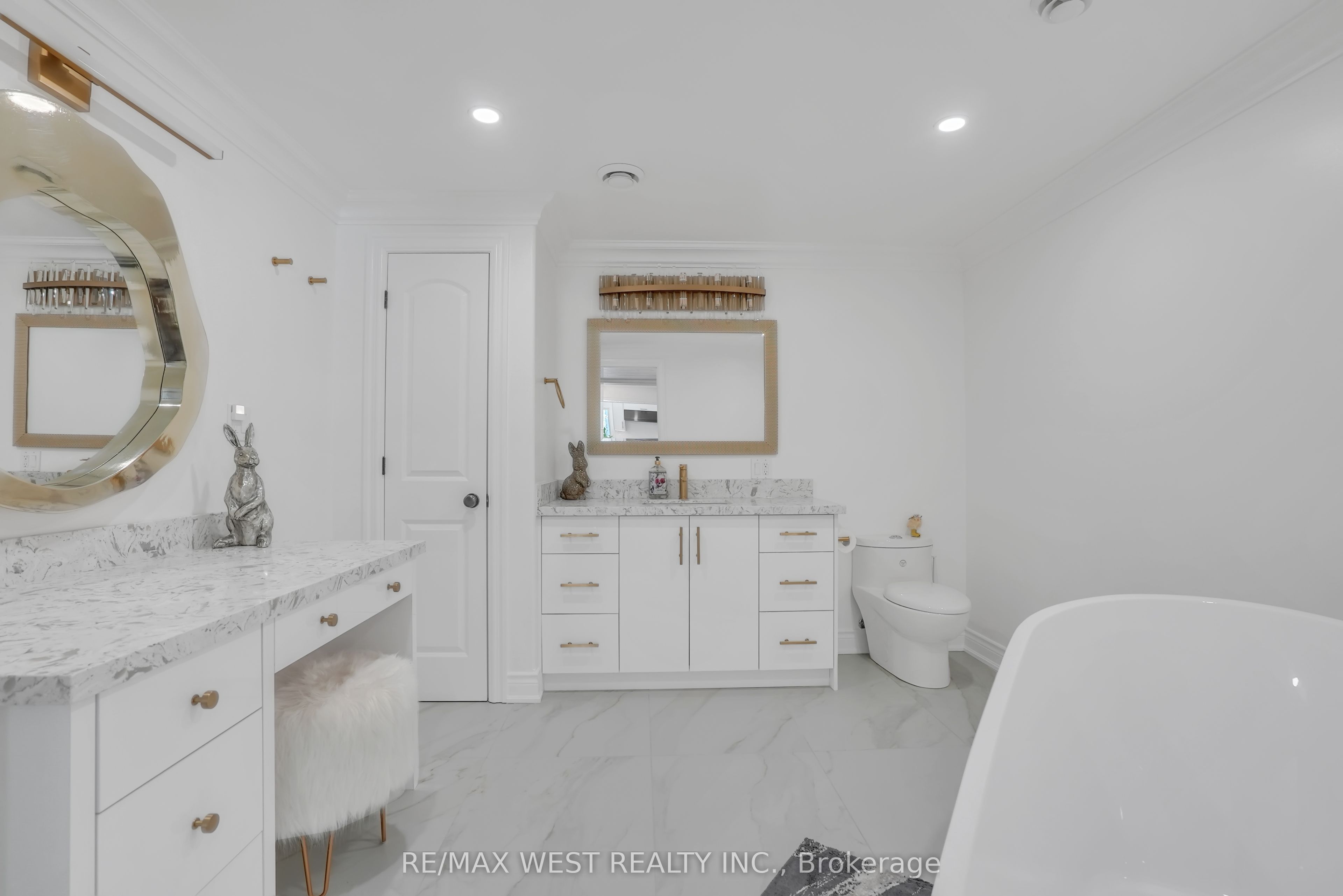 414498 Baseline Road Property Photo 19