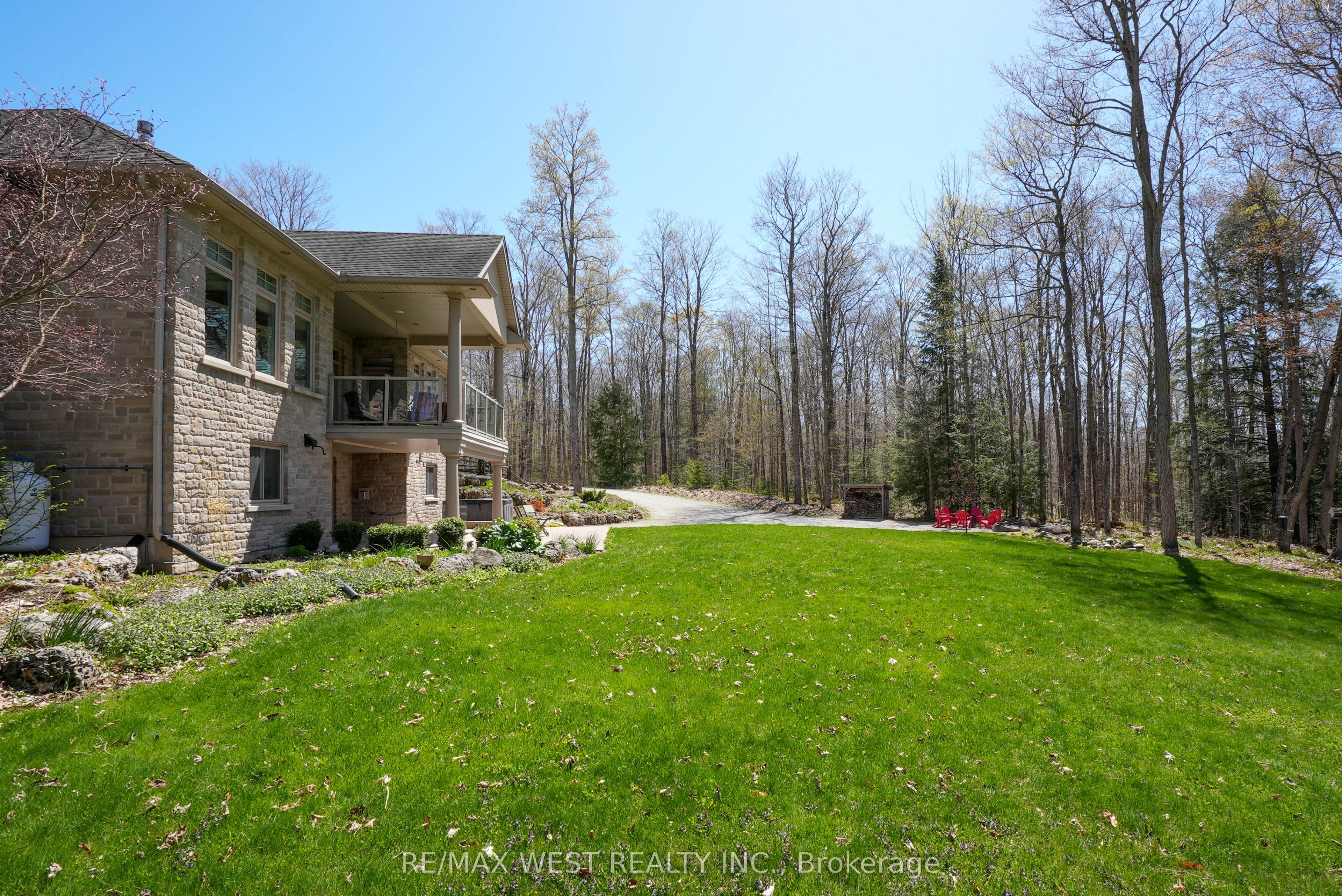 414498 Baseline Road Property Photo 22
