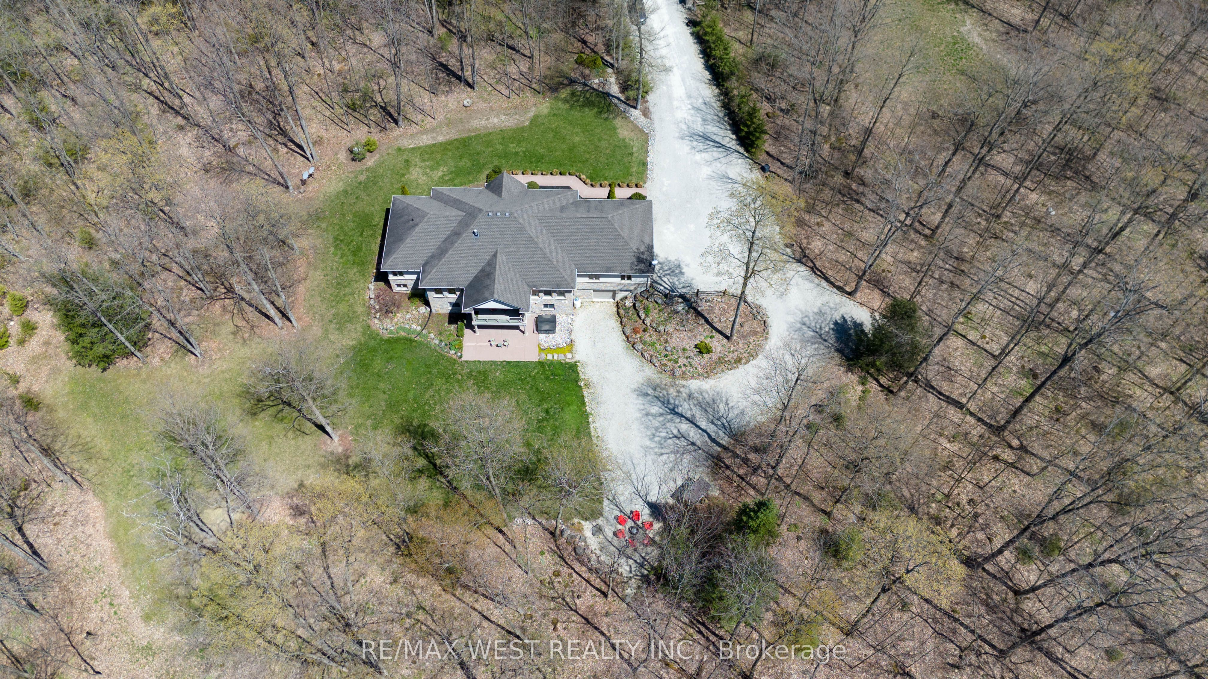 414498 Baseline Road Property Photo 27