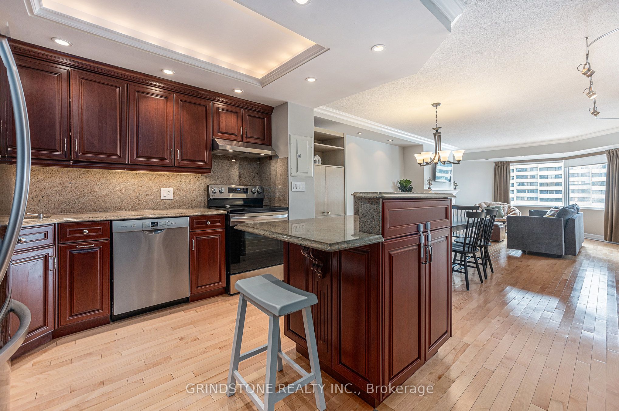 #1203 - 151 Bay Street Property Photo 8