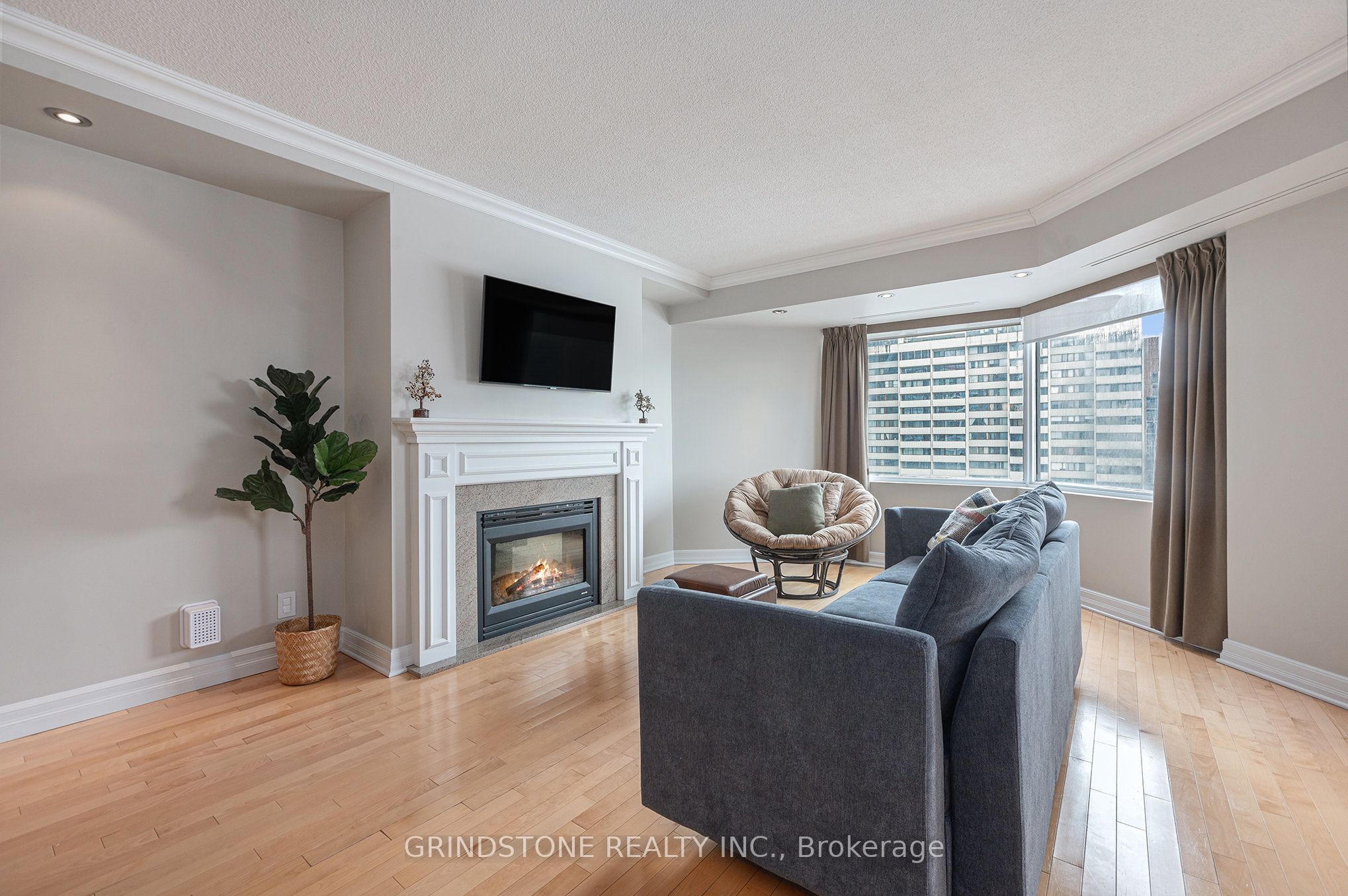 #1203 - 151 Bay Street Property Photo 14