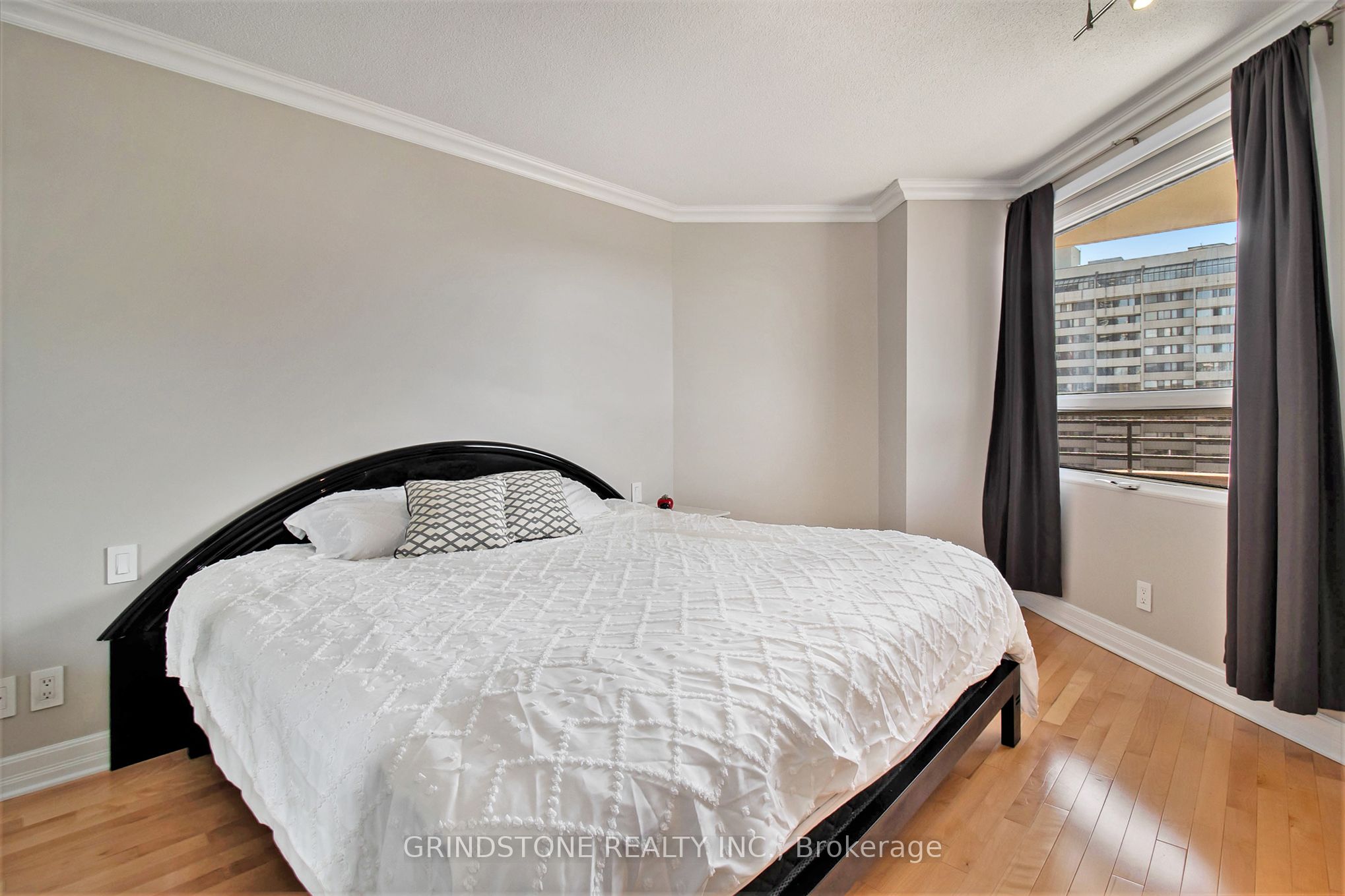 #1203 - 151 Bay Street Property Photo 18