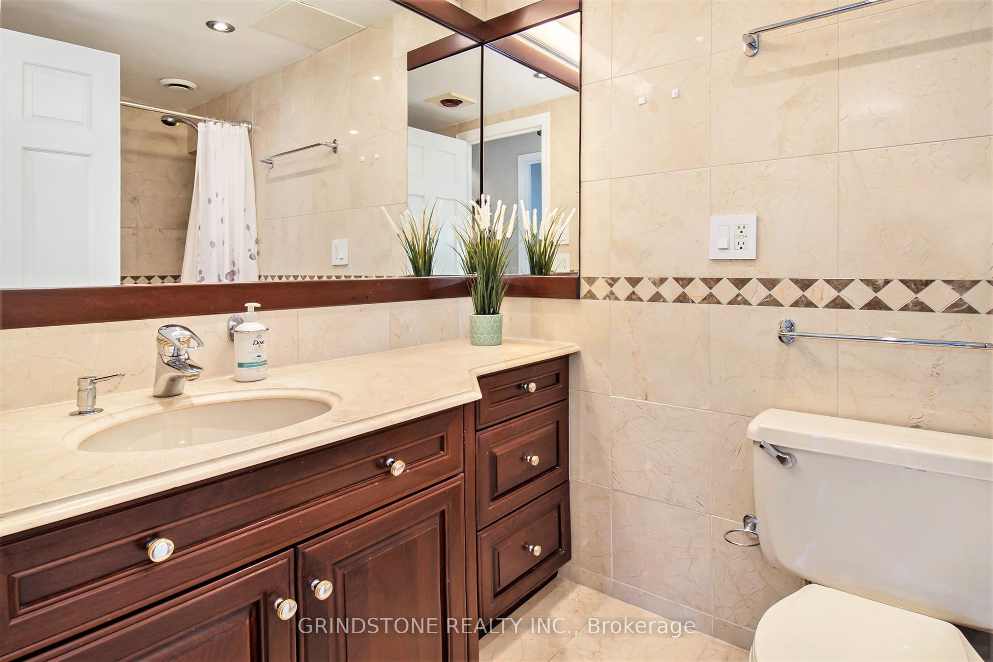#1203 - 151 Bay Street Property Photo 24