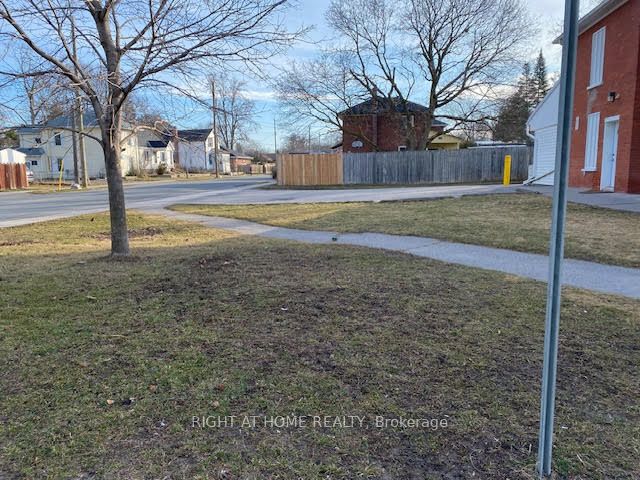 694-700 Armour Road Property Photo 16