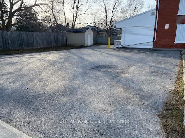 694-700 Armour Road Property Photo 17