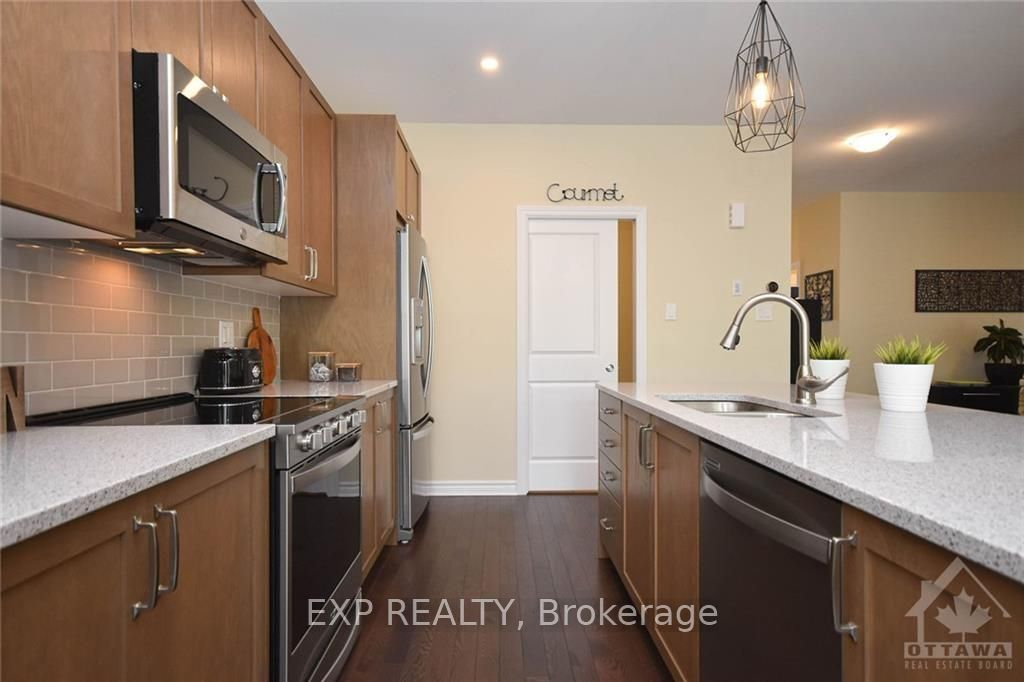 121 Rallidale Street Property Photo 6