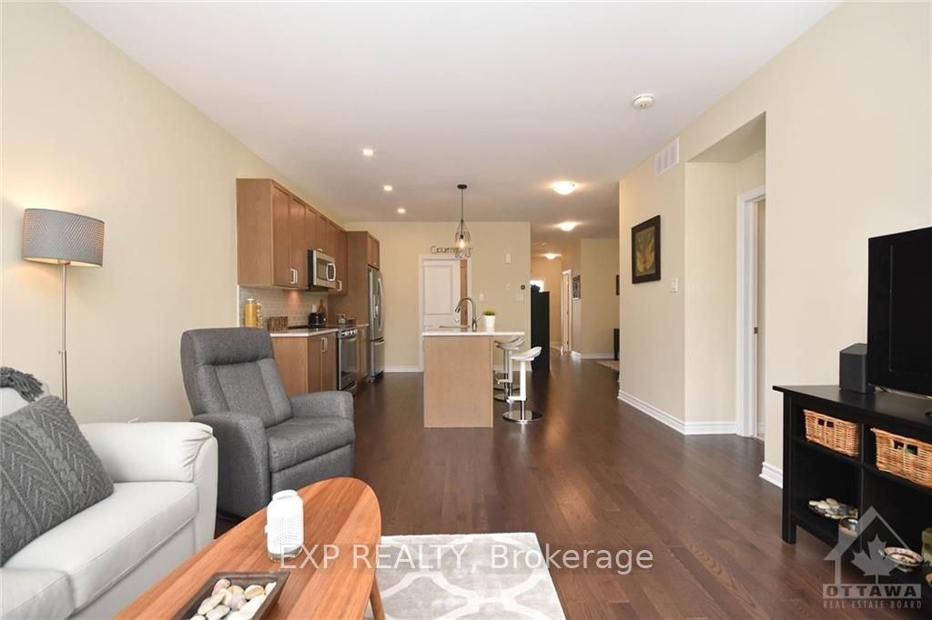 121 Rallidale Street Property Photo 11