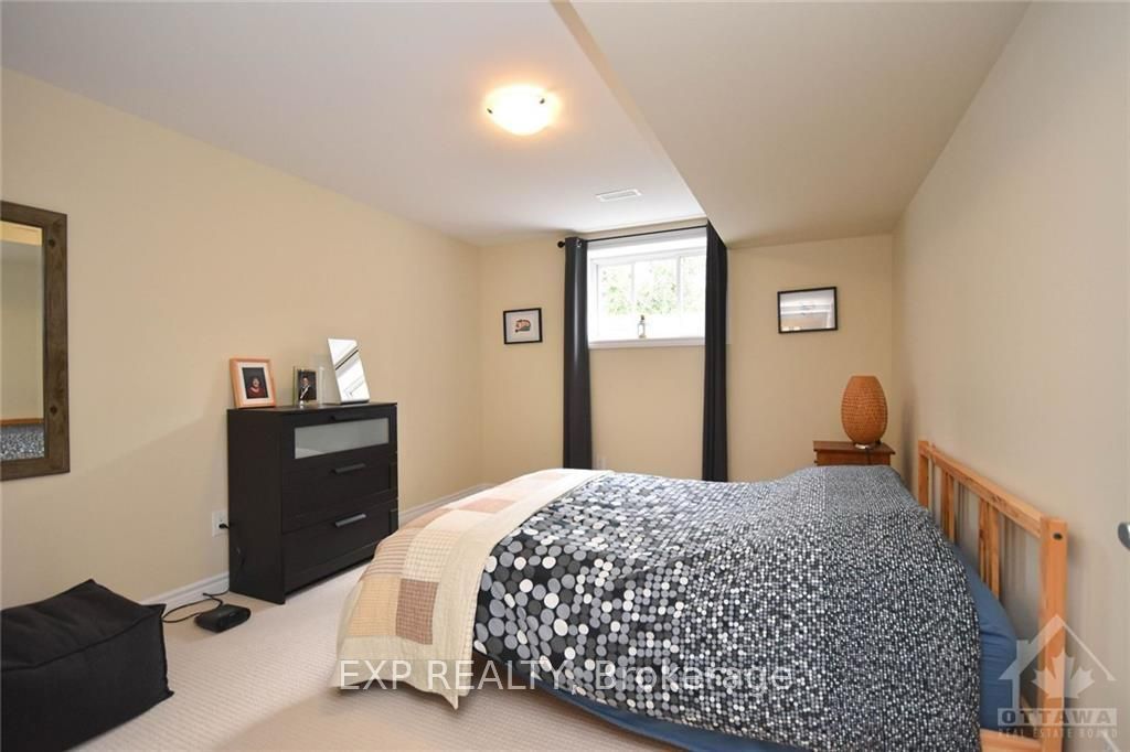 121 Rallidale Street Property Photo 24