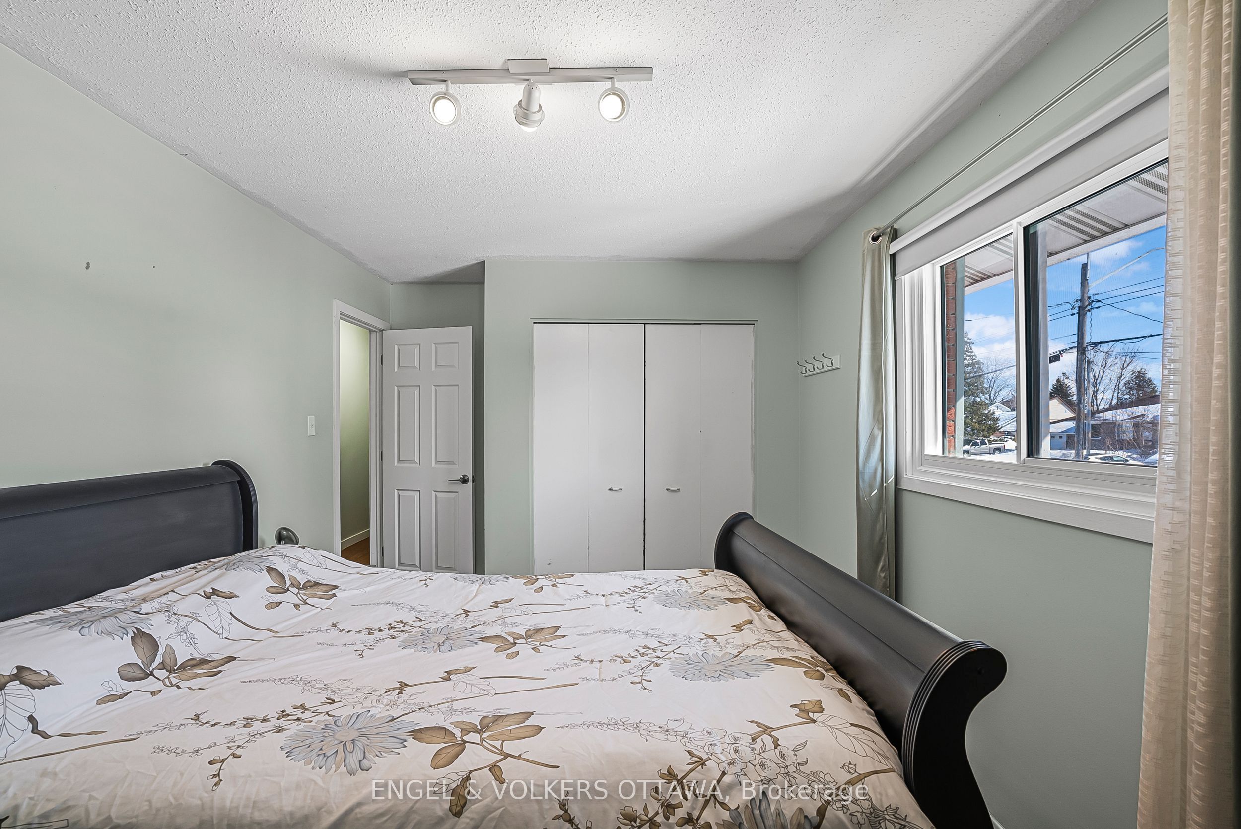 1427 Rosebella Avenue Property Photo 27