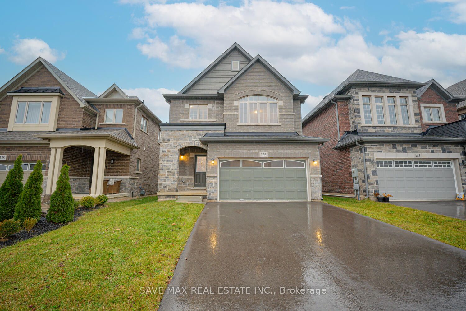 126 Sunset Way Property Photo