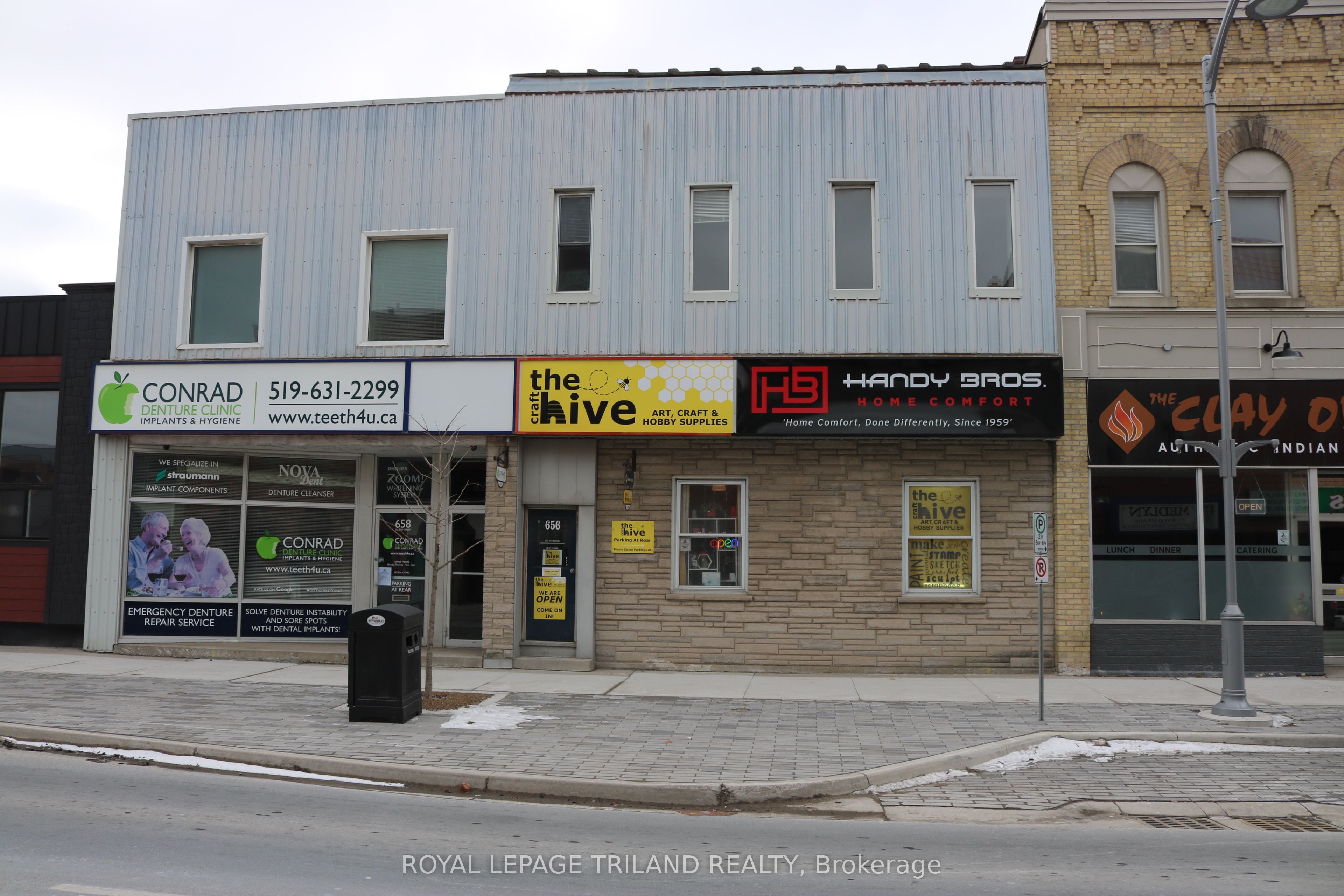 #main Floor - 656 Talbot Street Property Photo 2