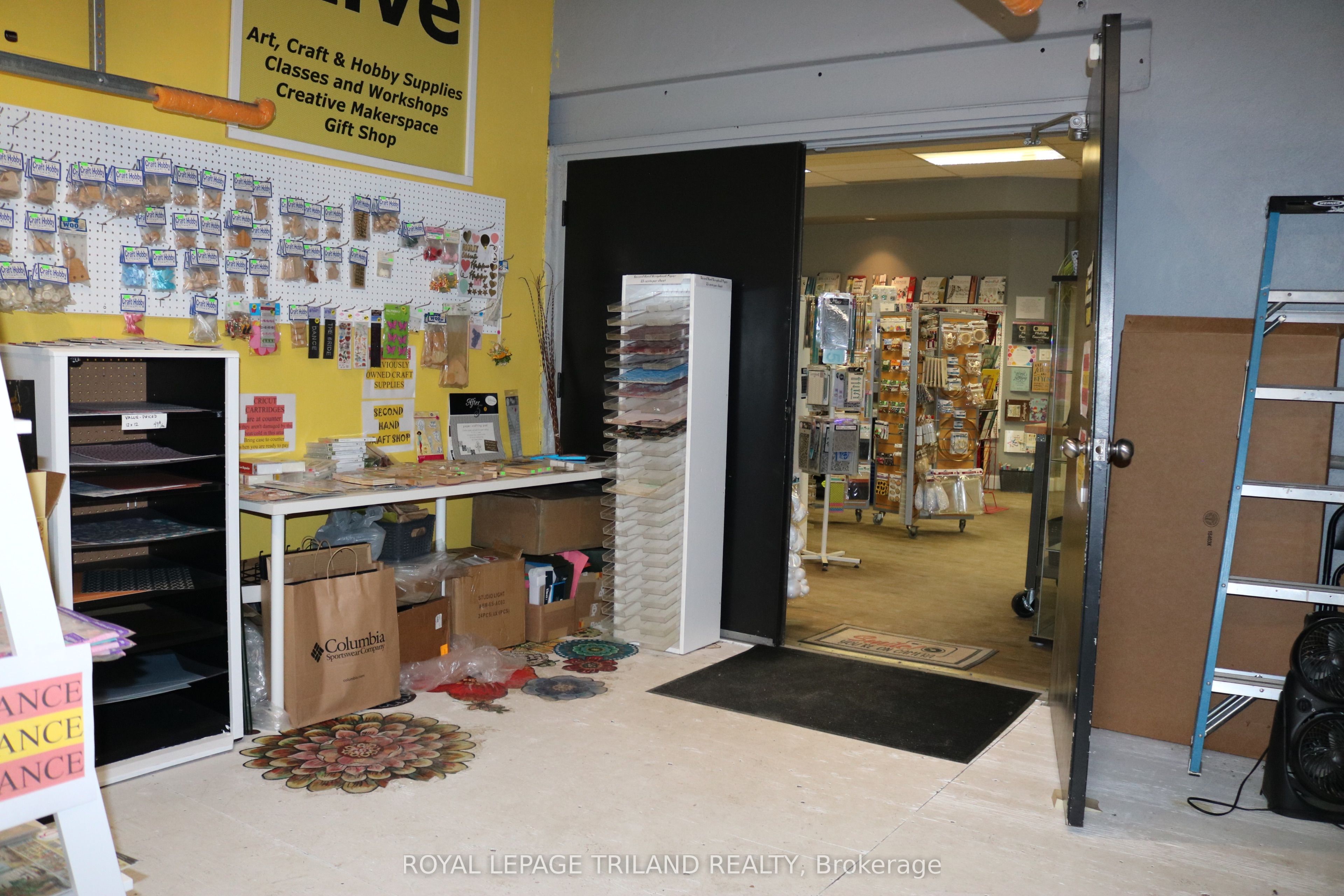 #main Floor - 656 Talbot Street Property Photo 28