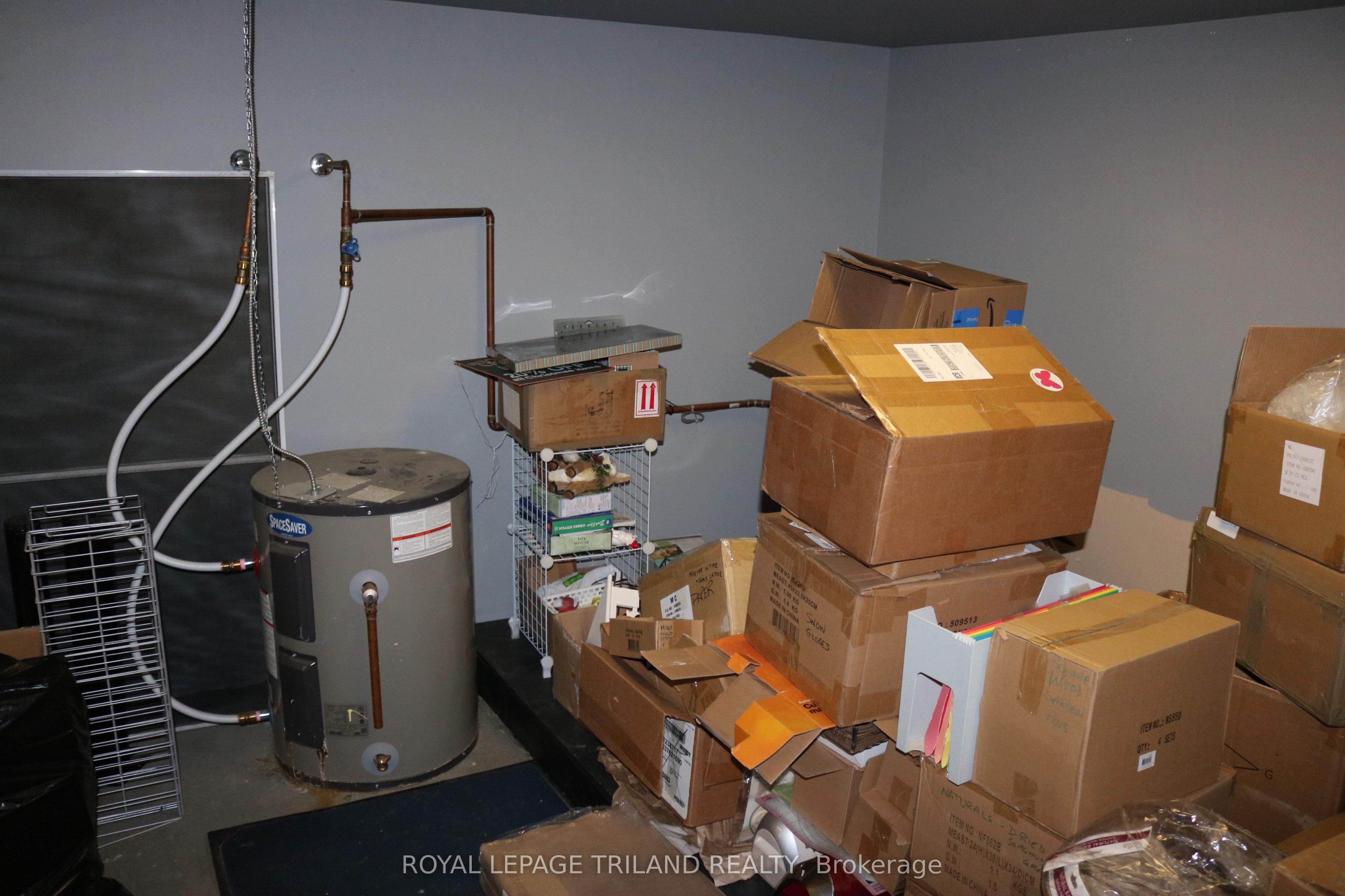 #main Floor - 656 Talbot Street Property Photo 34