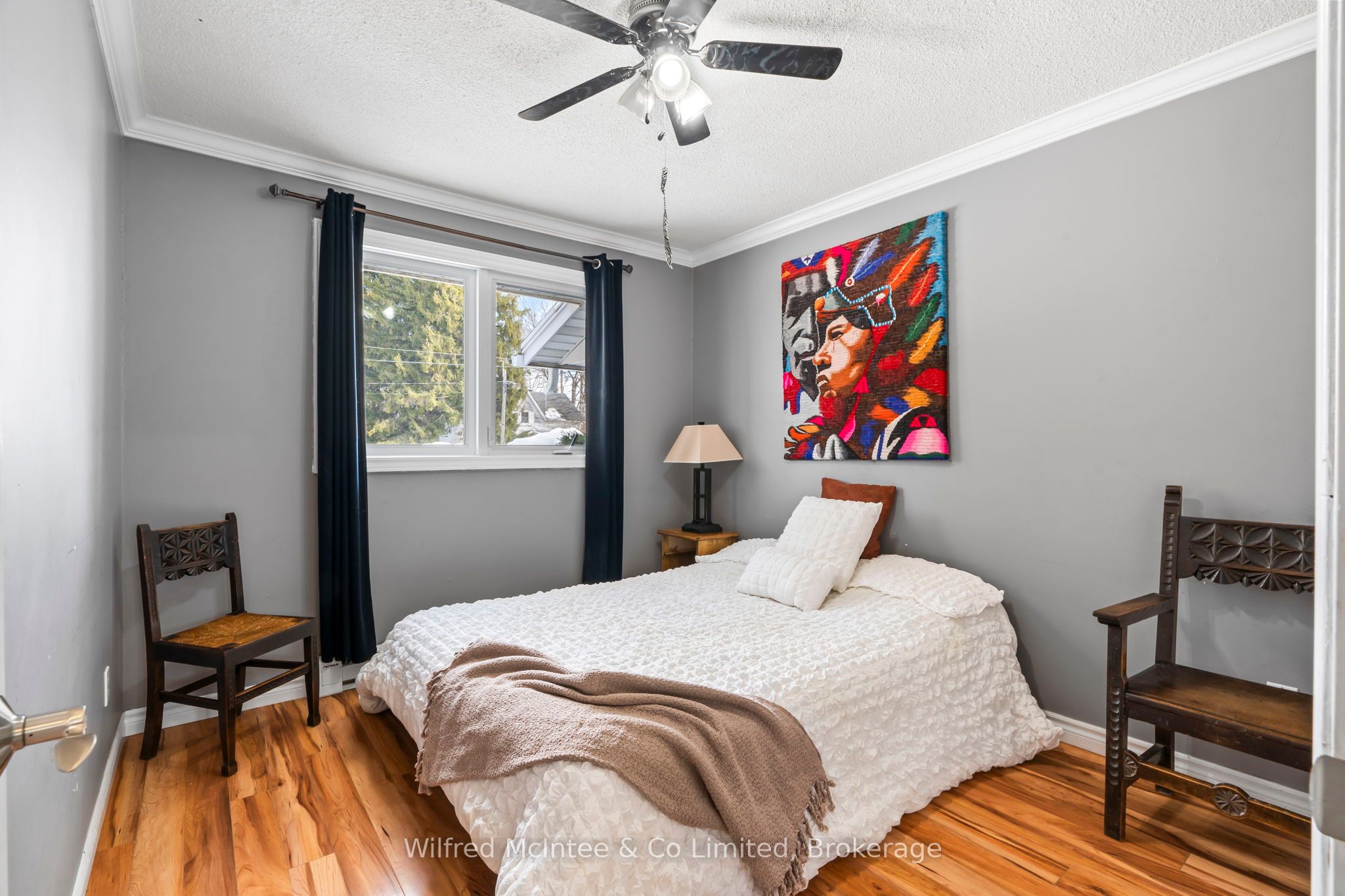 558 Queen Street Property Photo 23