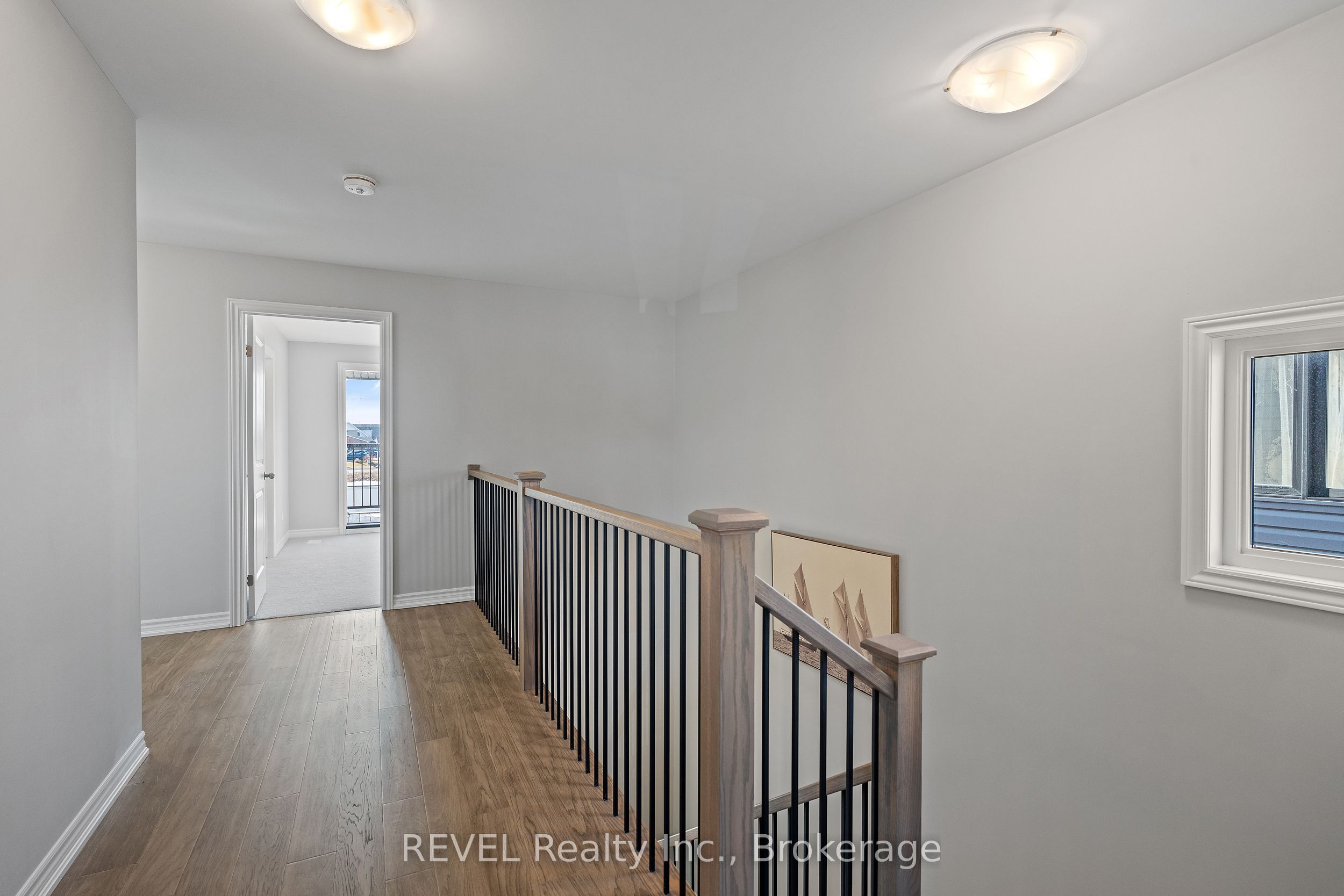 210 Wellandvale Drive Property Photo 18