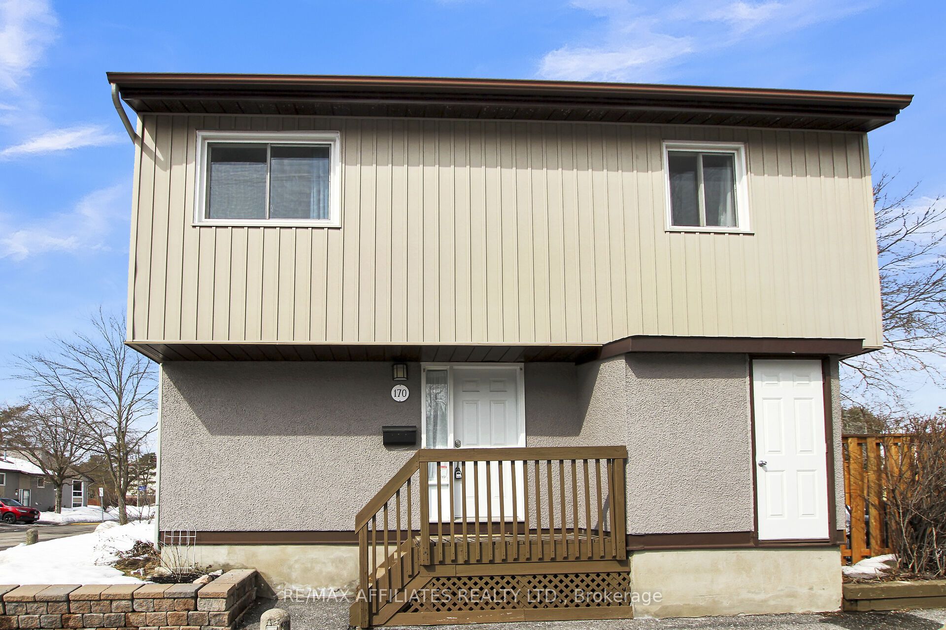 170 Woodfield Drive Property Photo 1