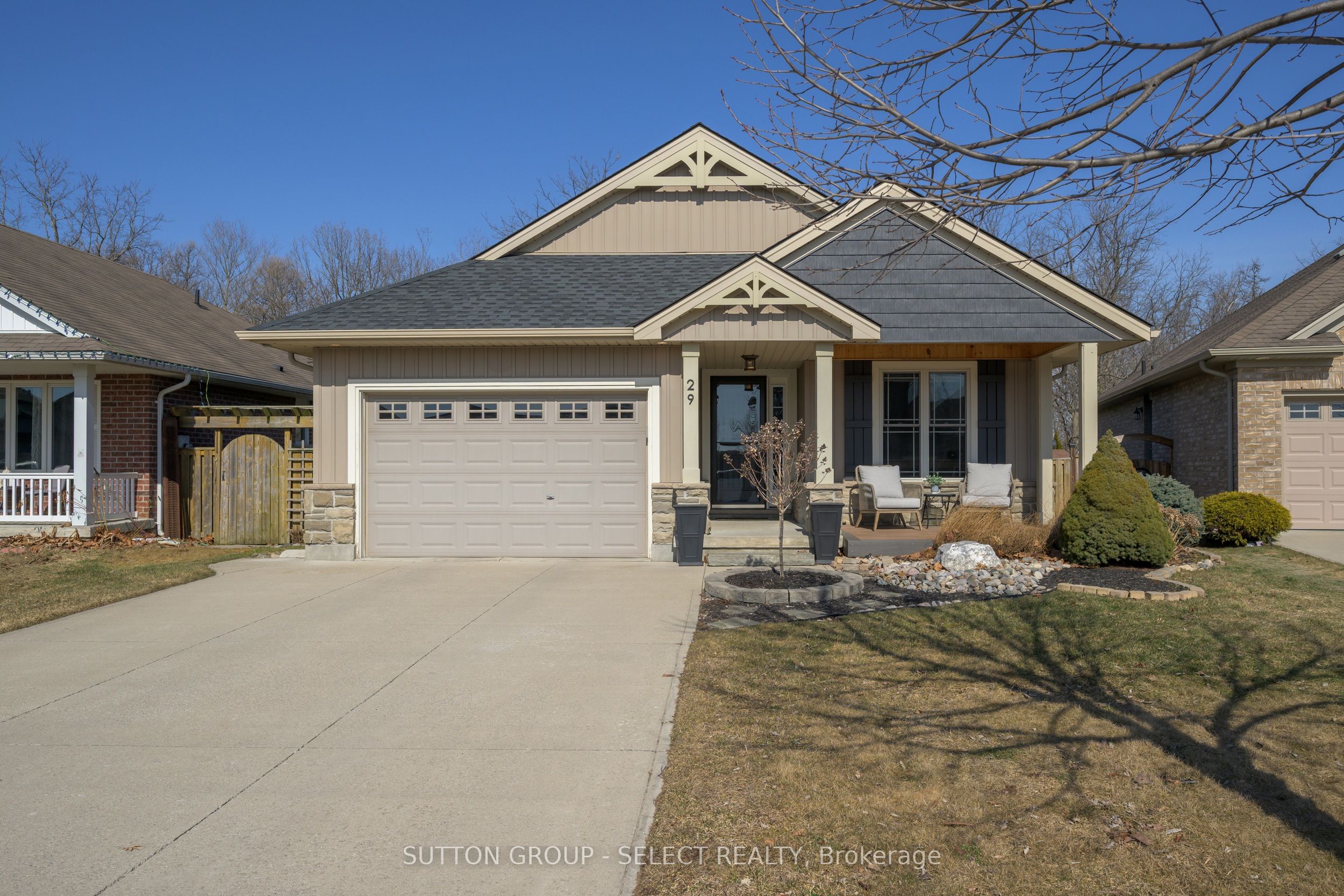 29 Ambleside Drive Property Photo 1