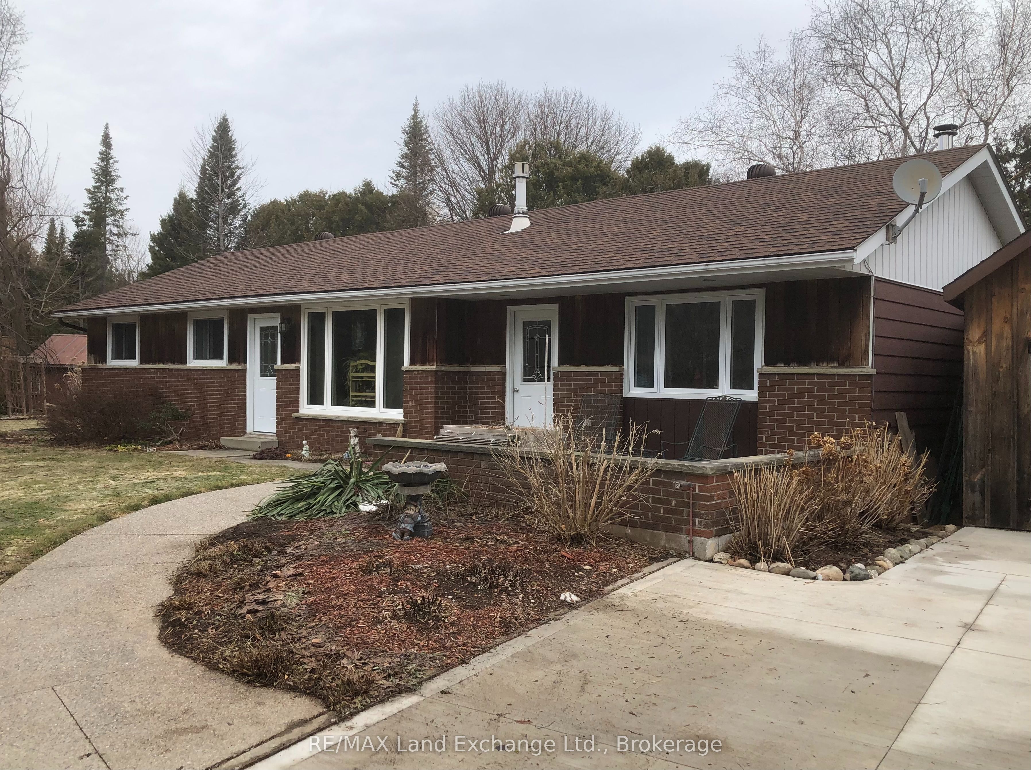 8 South Cedar Lane Property Photo