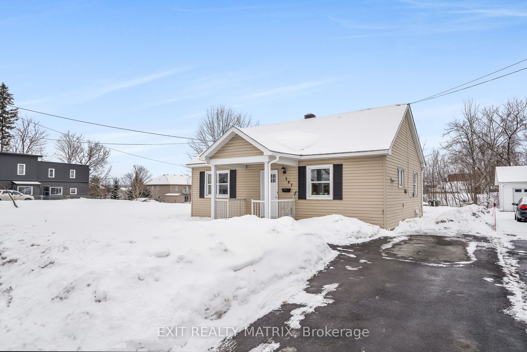 207 Nelson Street Property Photo