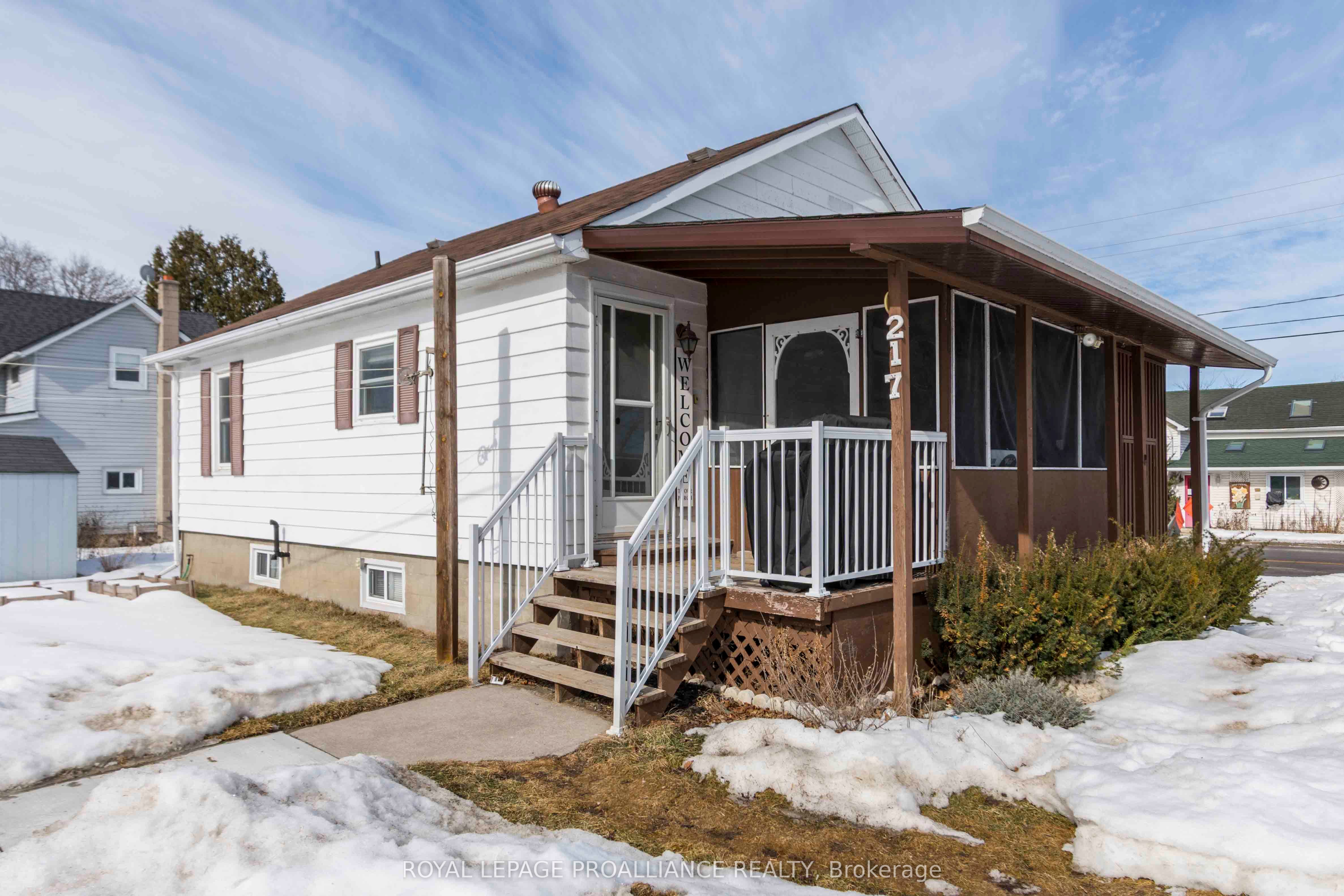 217 Front Street Property Photo