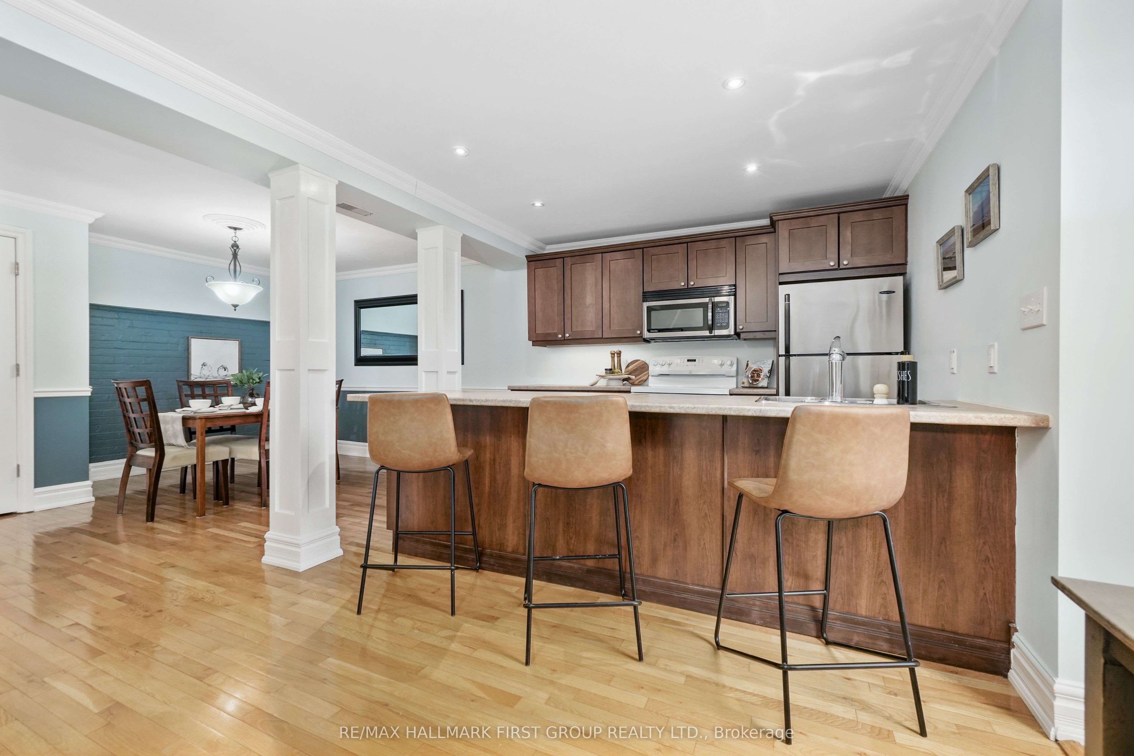 323 George Street 104 Property Photo 15