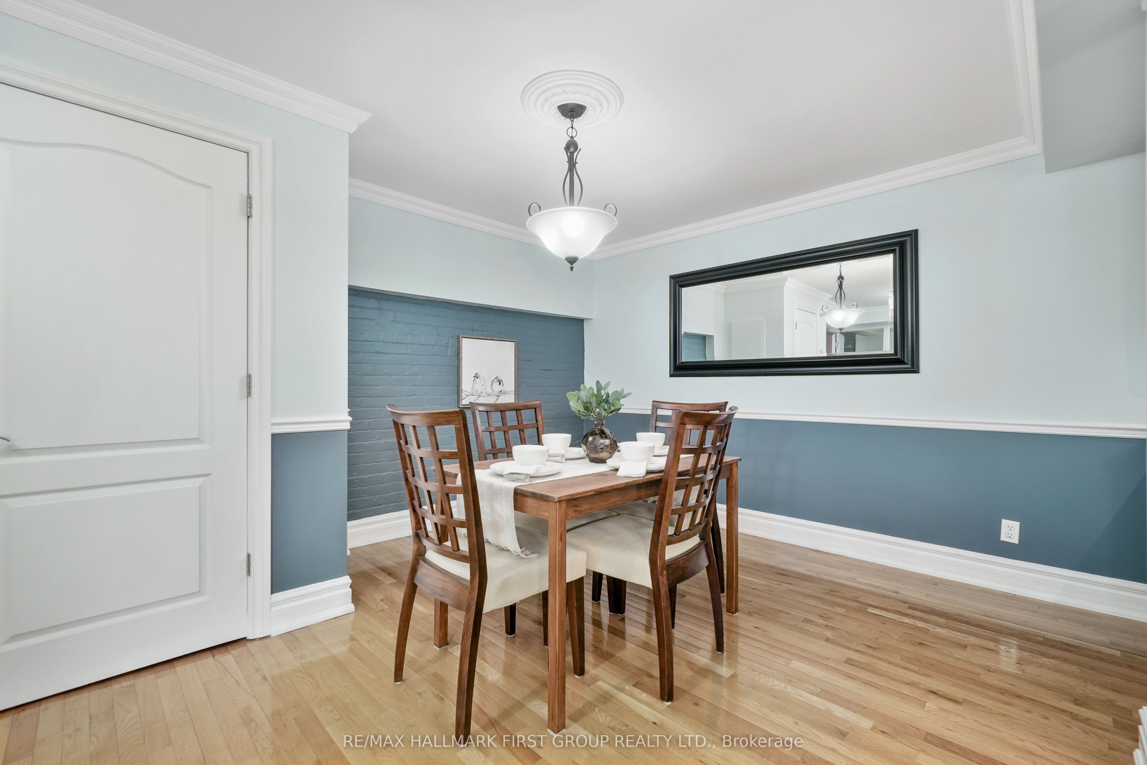 323 George Street 104 Property Photo 20