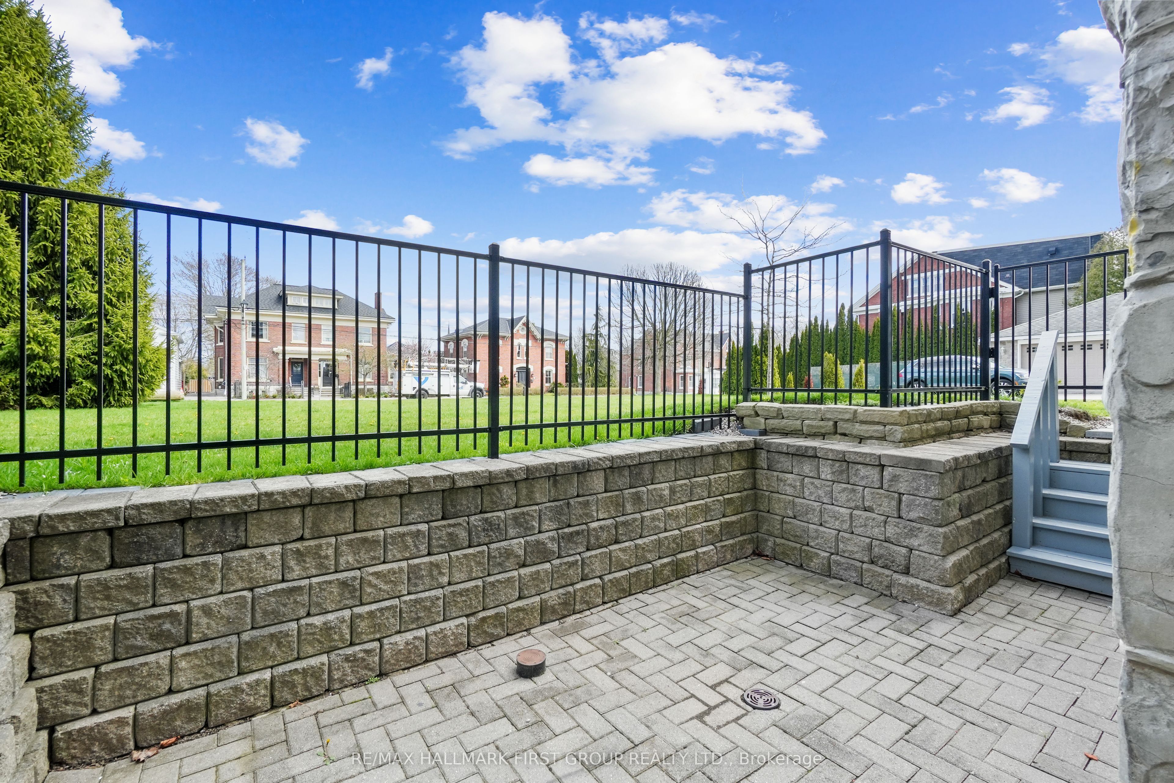 323 George Street 104 Property Photo 34