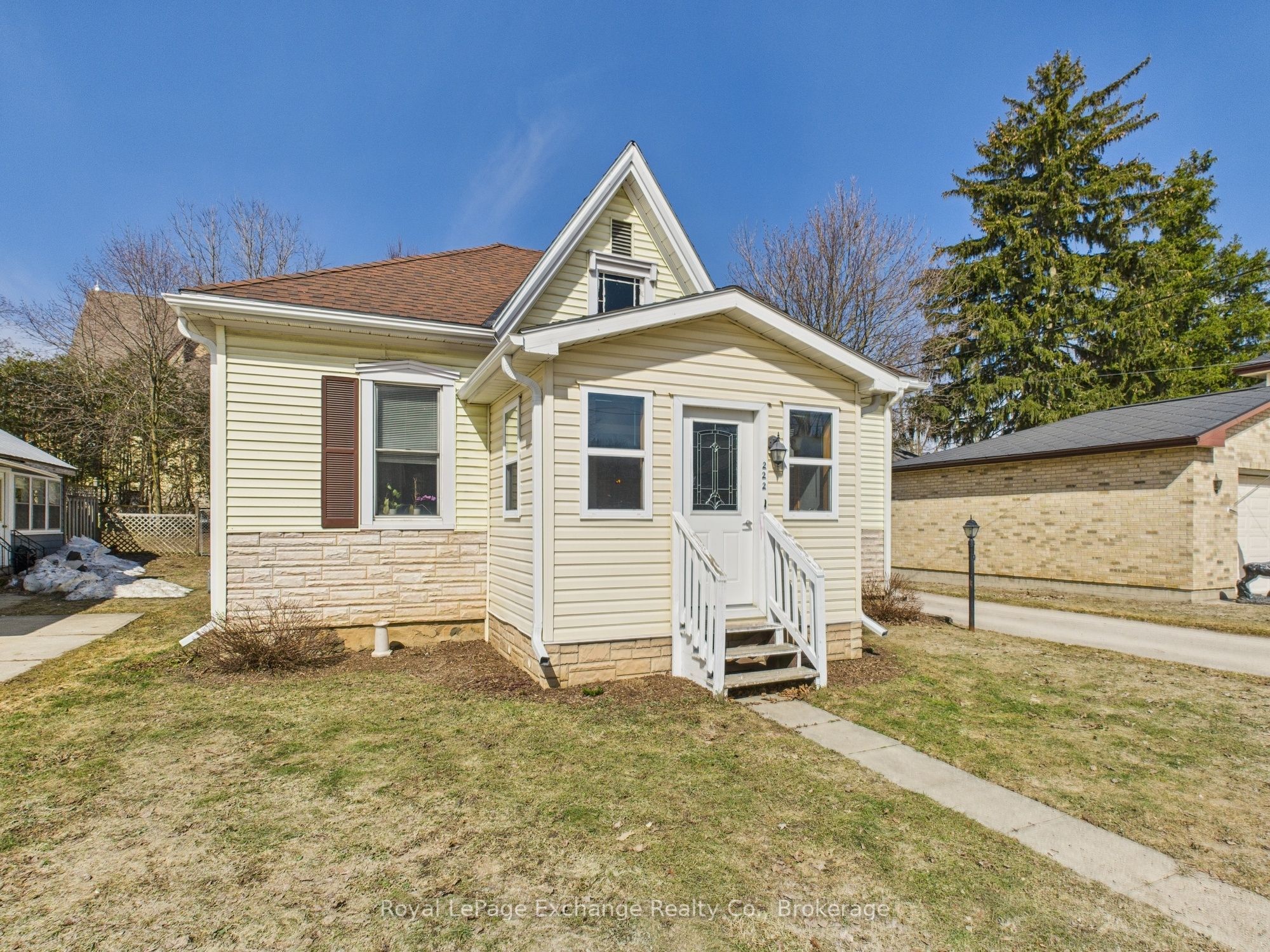 222 Edward Street Property Photo 2