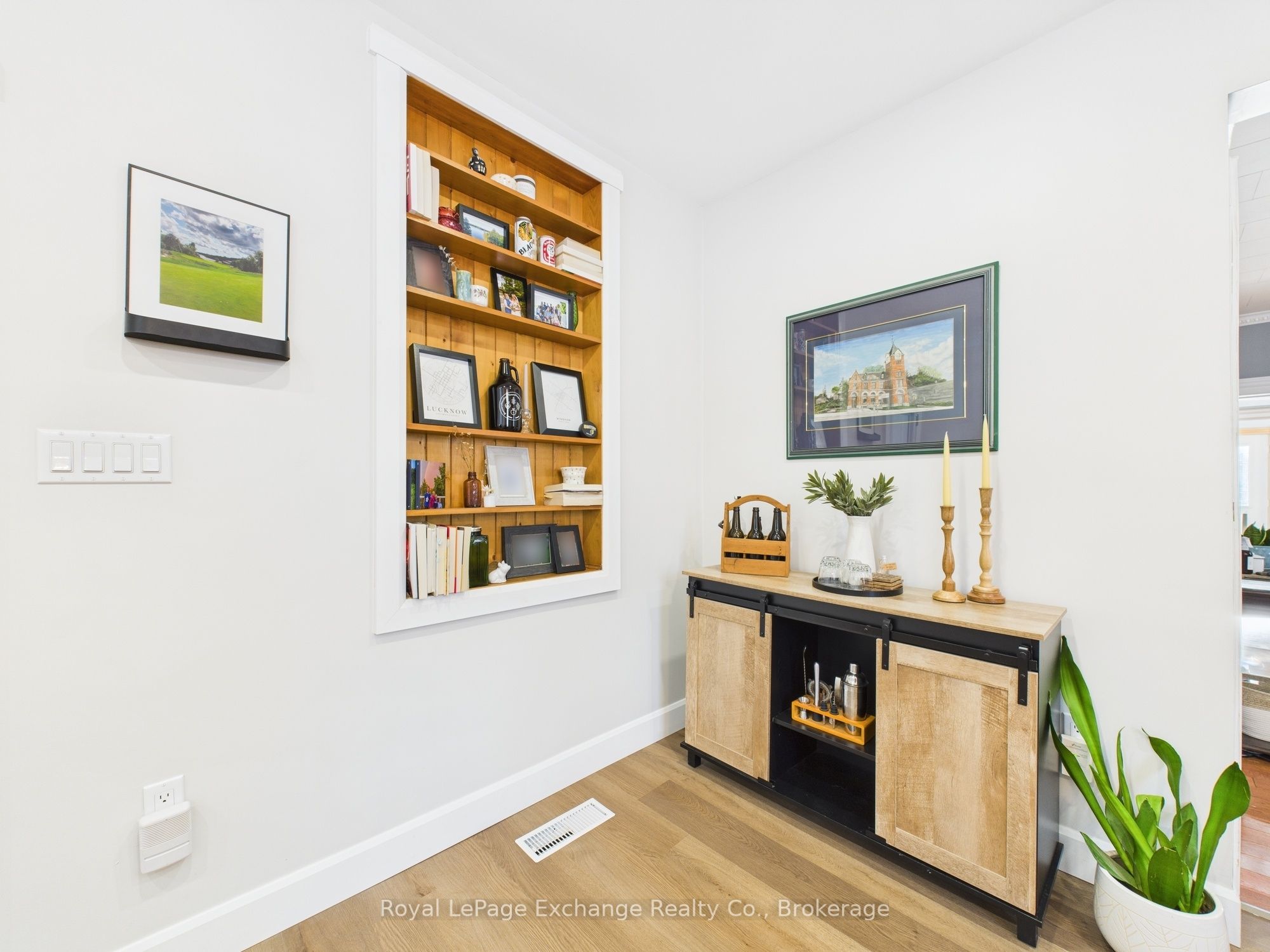 222 Edward Street Property Photo 6