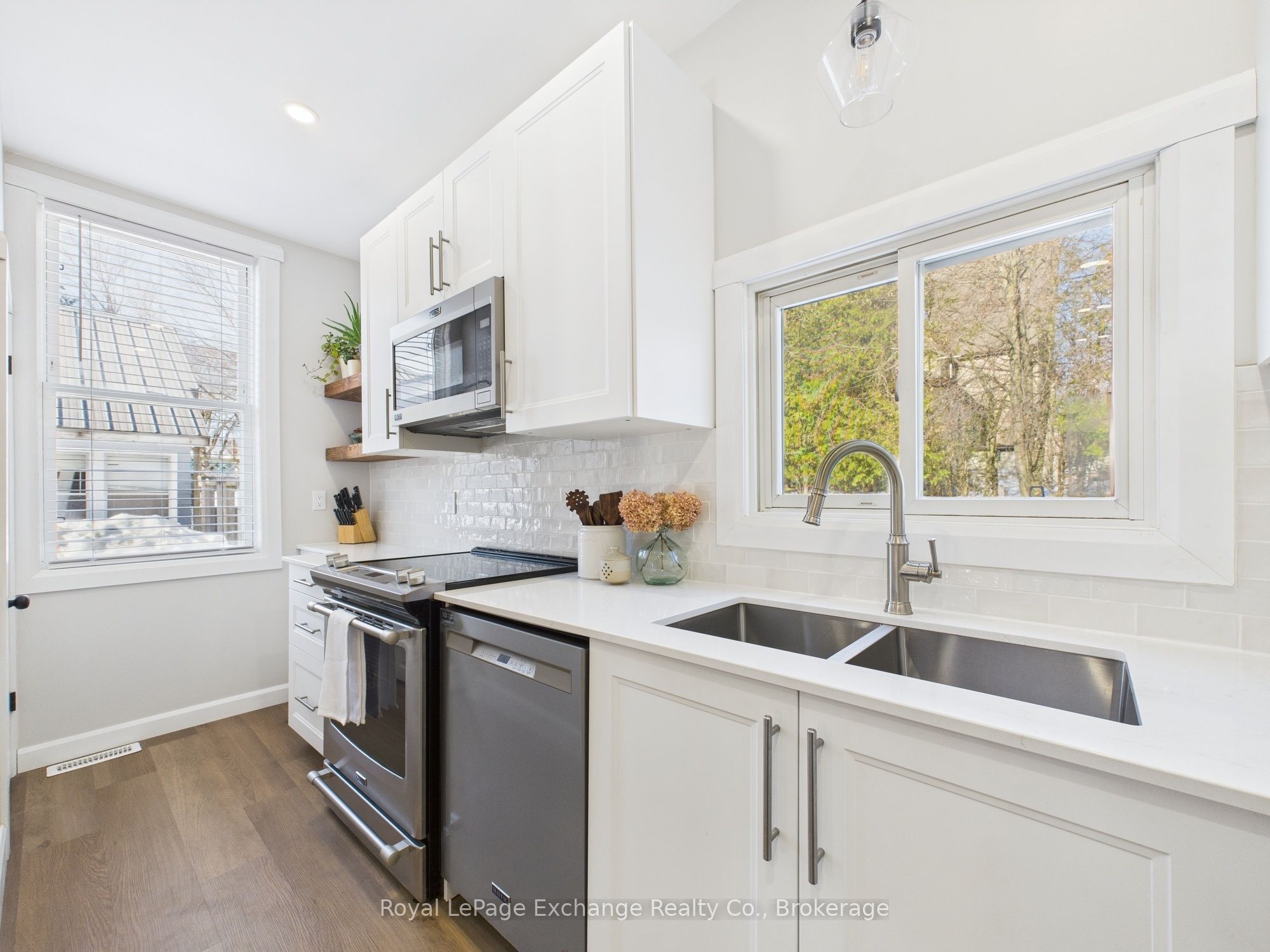 222 Edward Street Property Photo 12