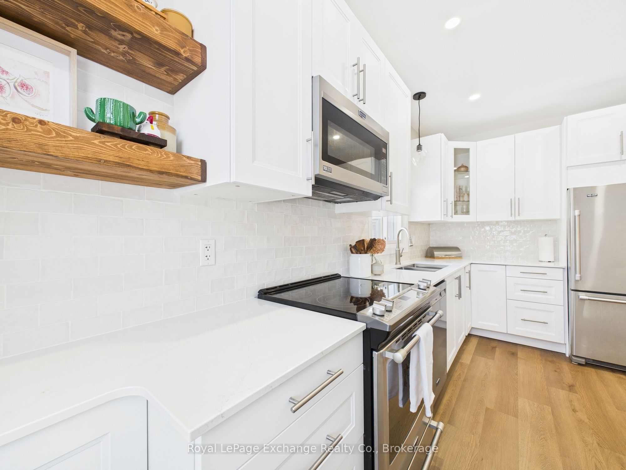 222 Edward Street Property Photo 14