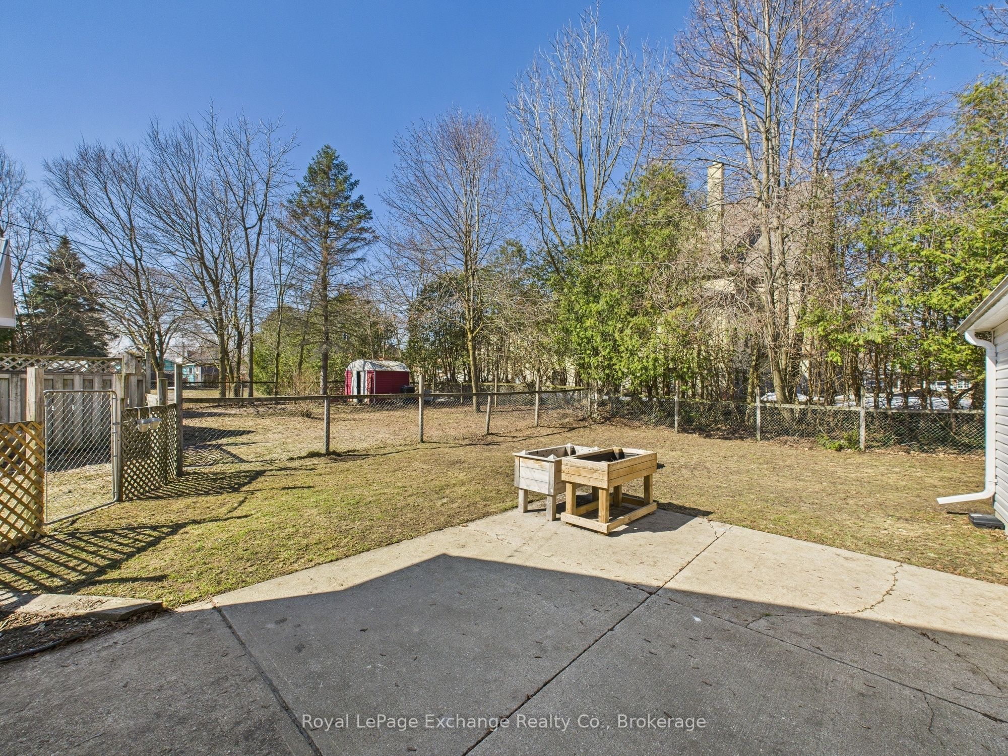 222 Edward Street Property Photo 33