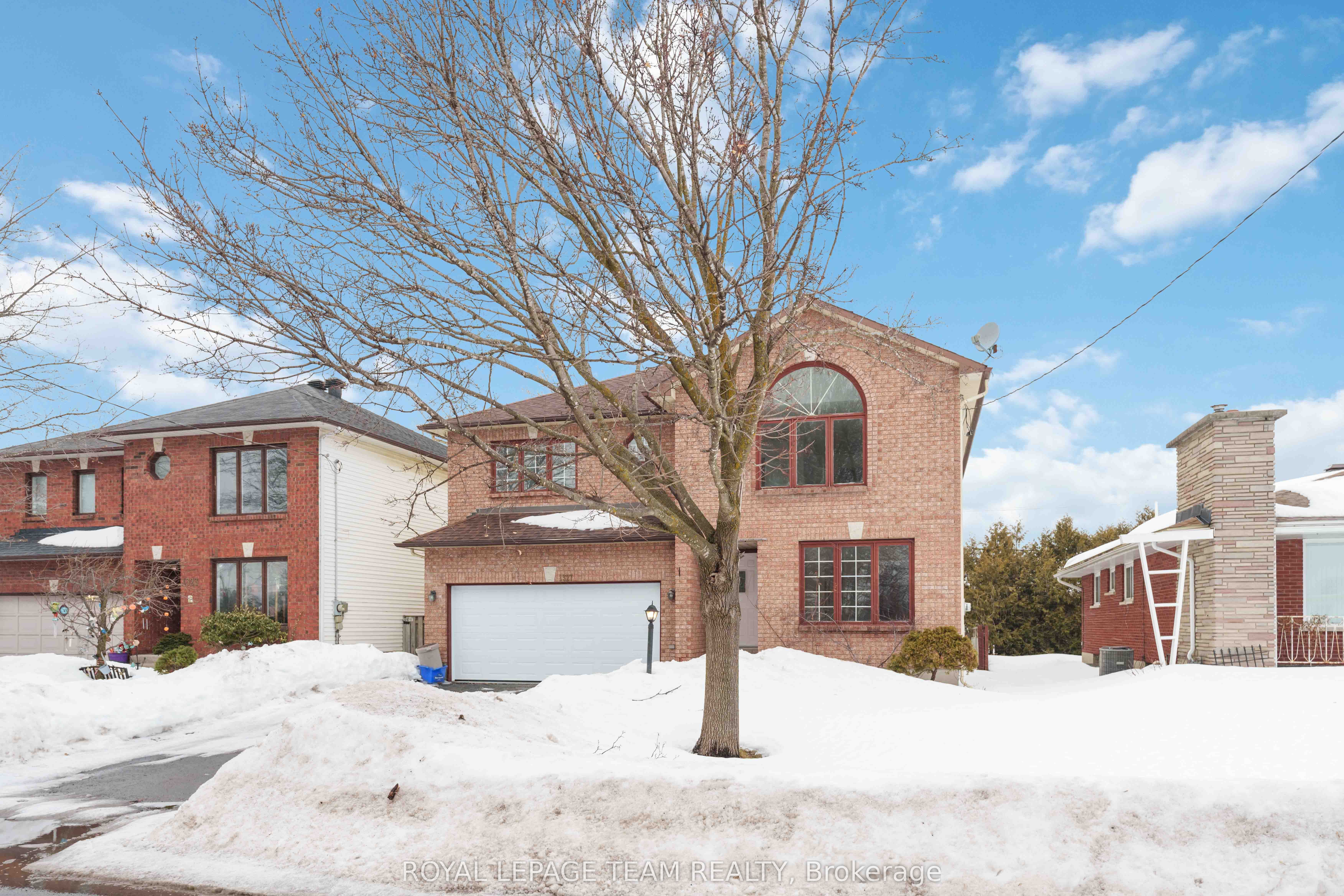 1327 Brookline Ave Property Photo