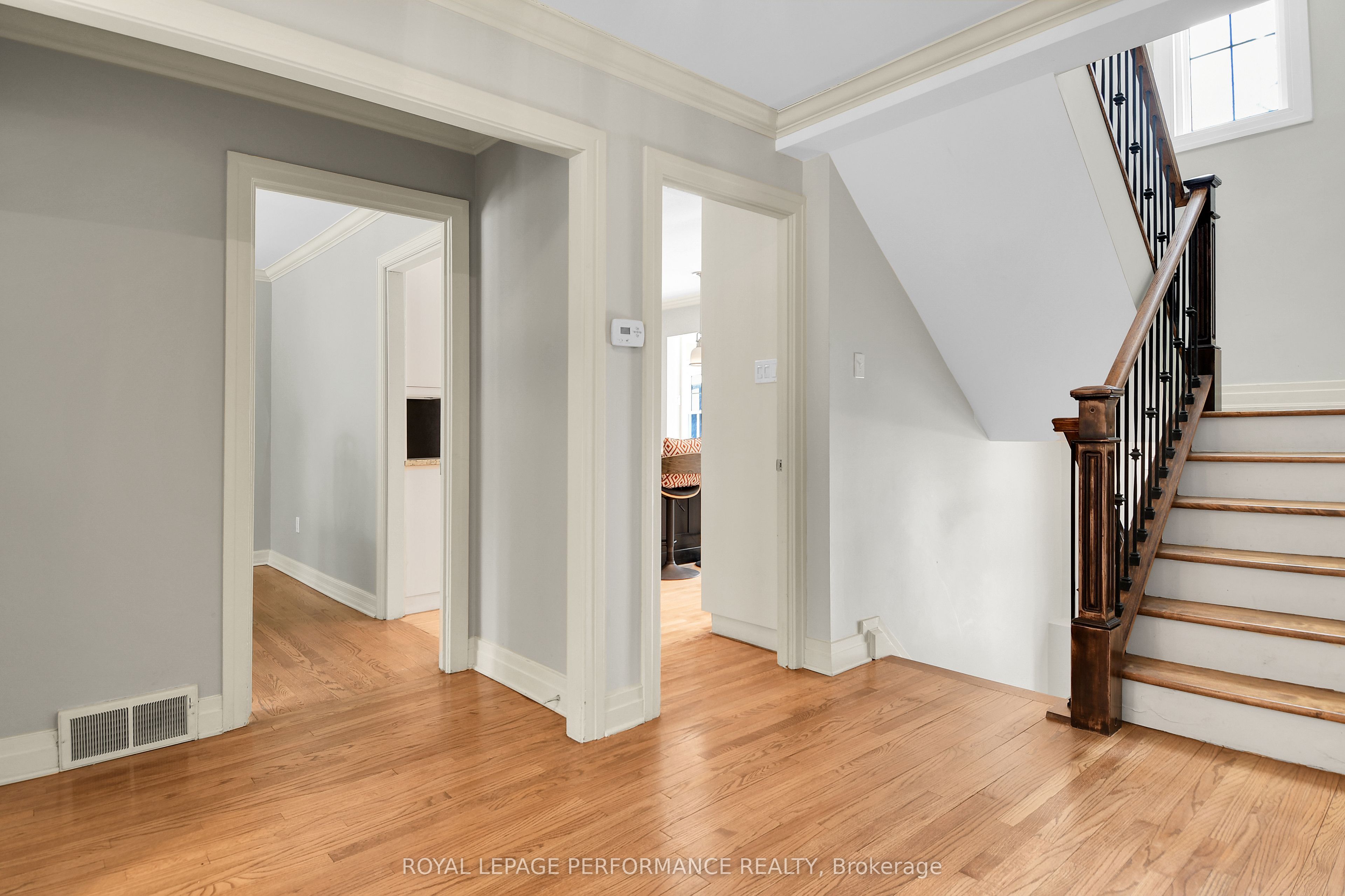 125 Lansdowne Road S Property Photo 12