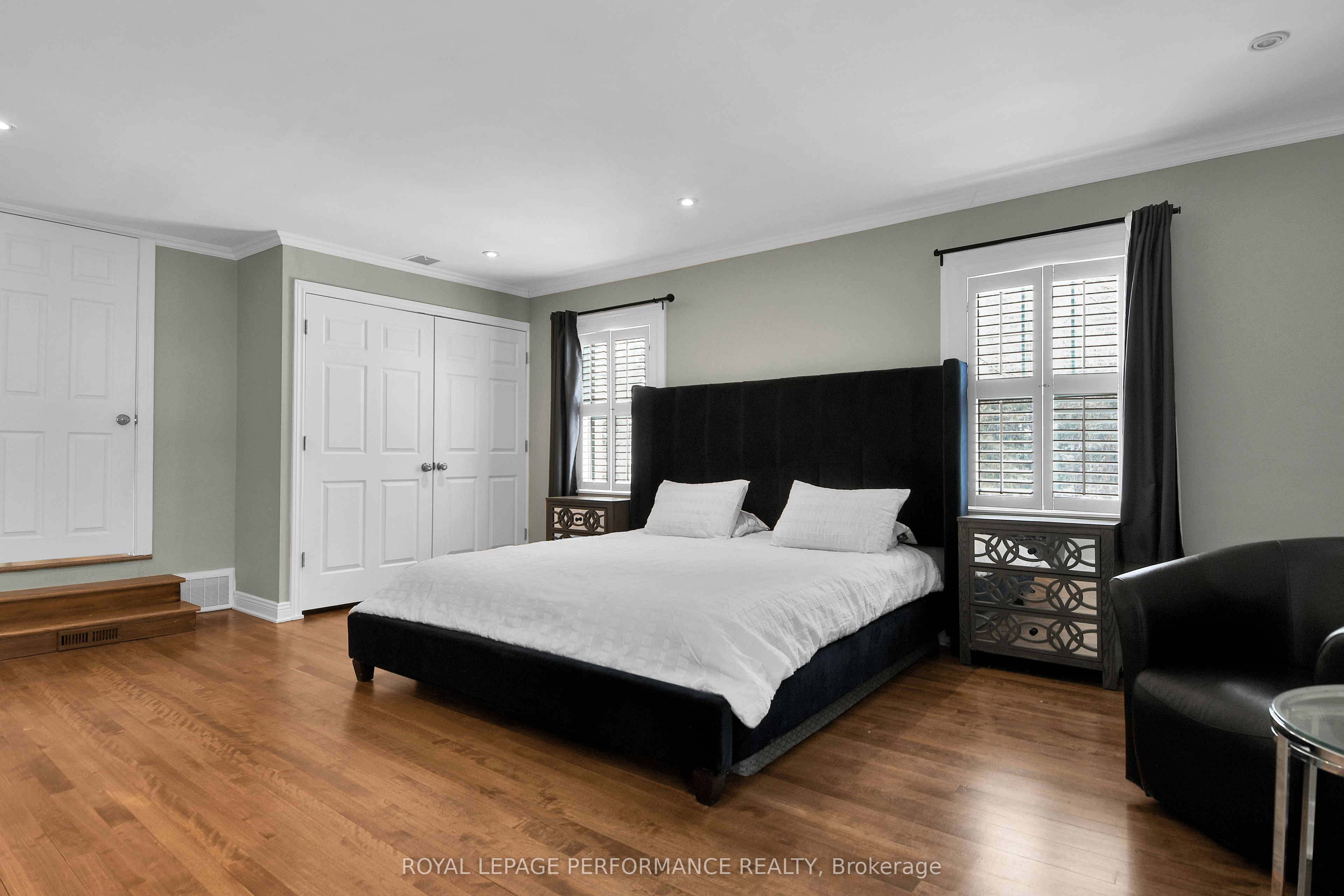 125 Lansdowne Road S Property Photo 24