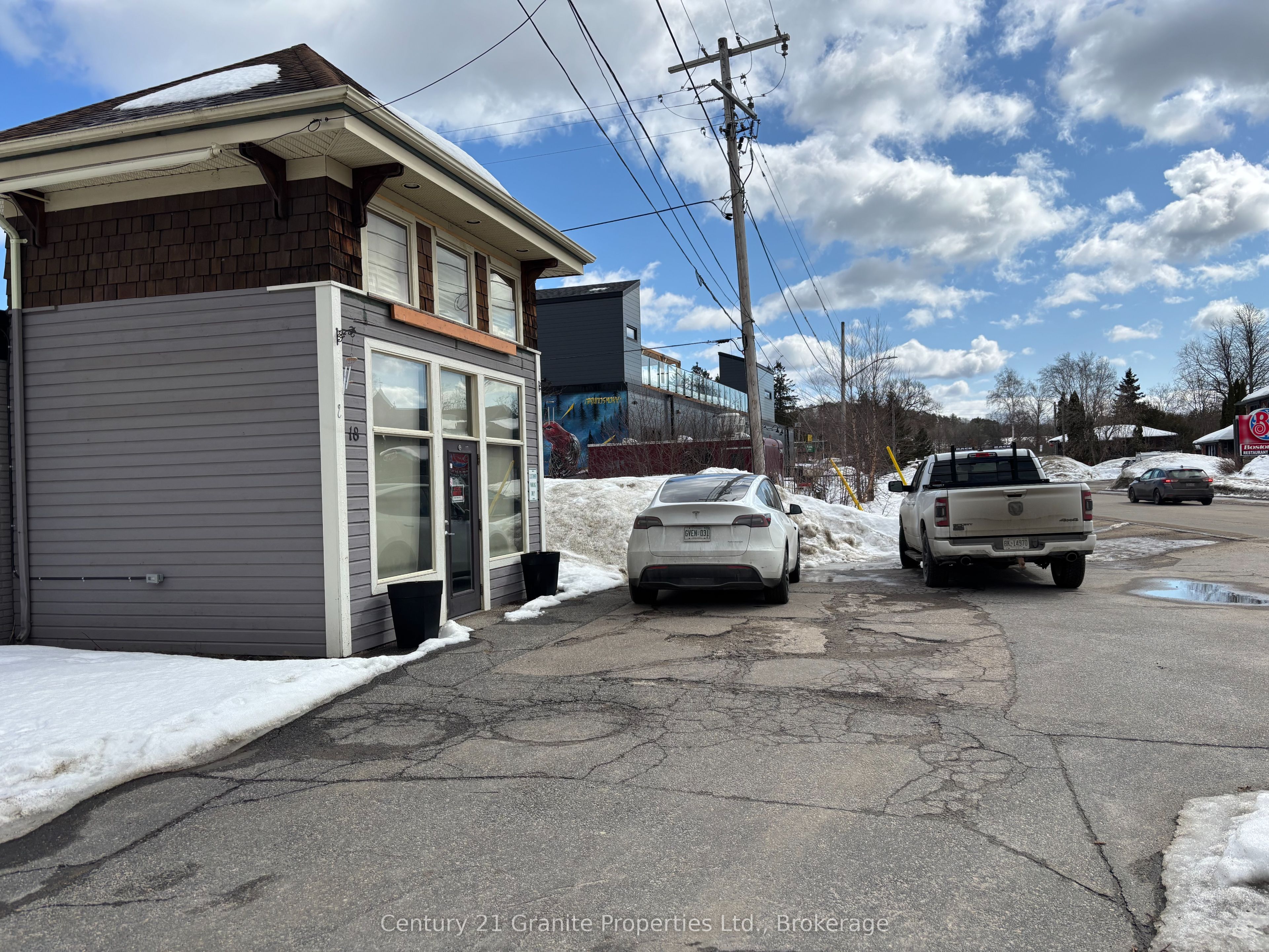 18 John St Property Photo 3