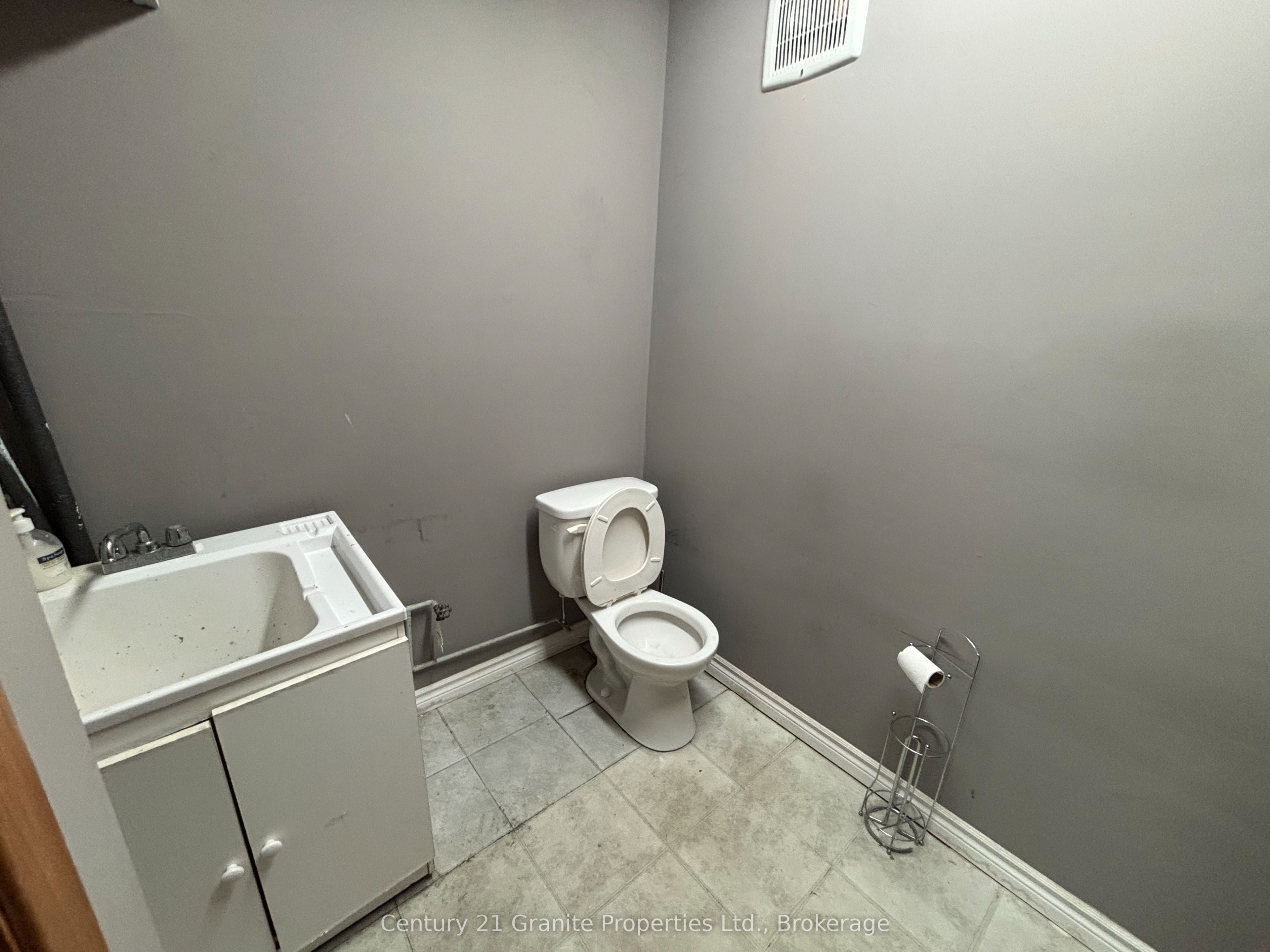 18 John St Property Photo 10